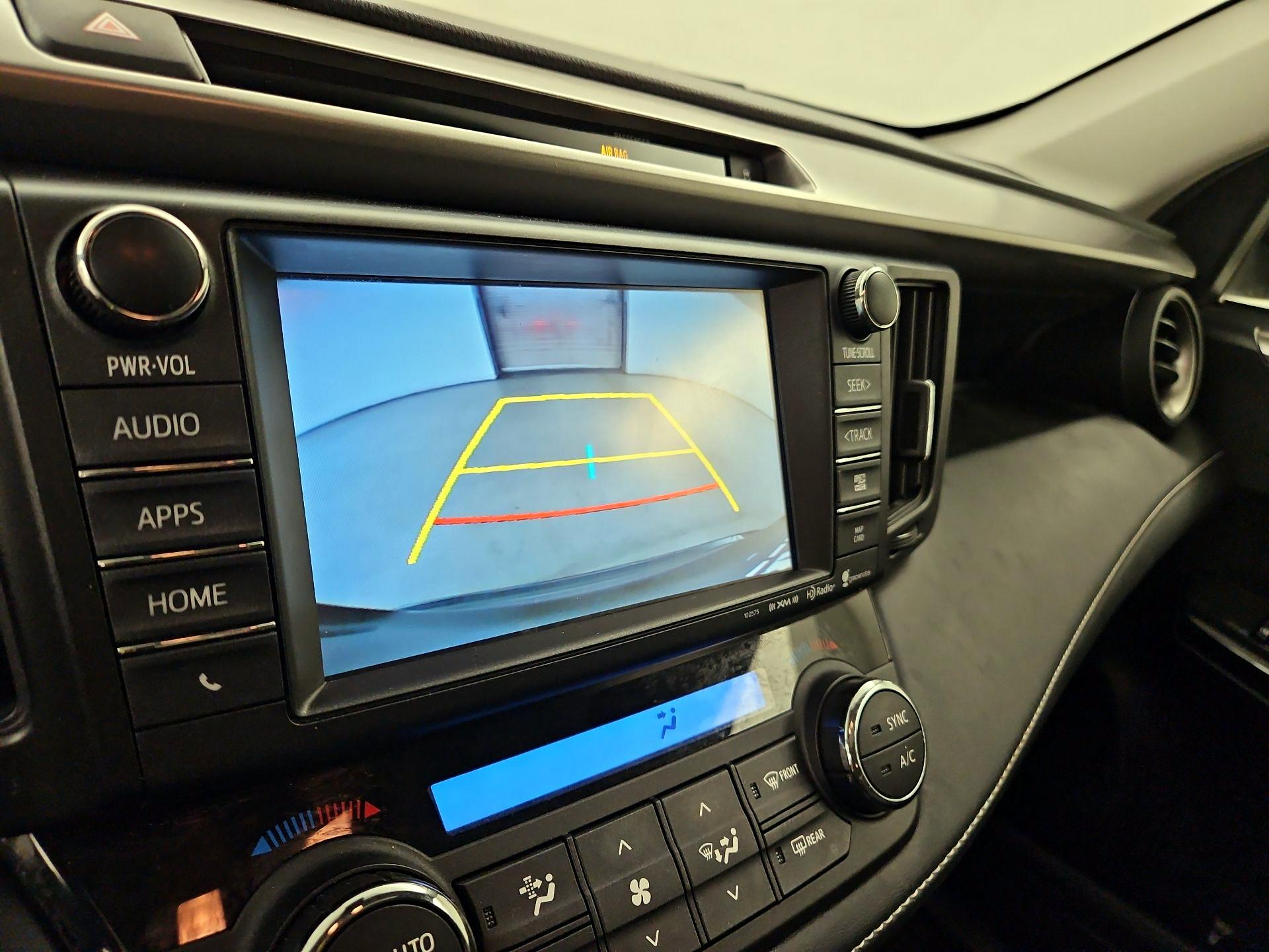 Thumbnail: 2016 Toyota RAV4 - 14