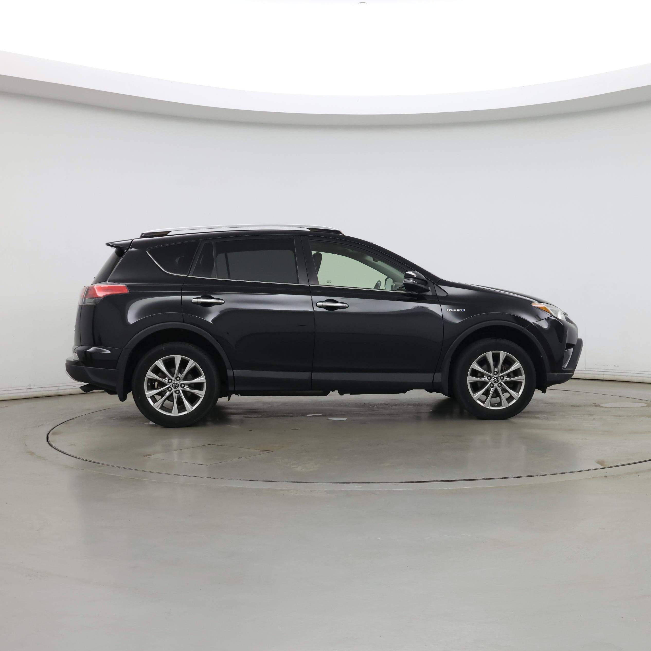 Thumbnail: 2016 Toyota RAV4 - 7