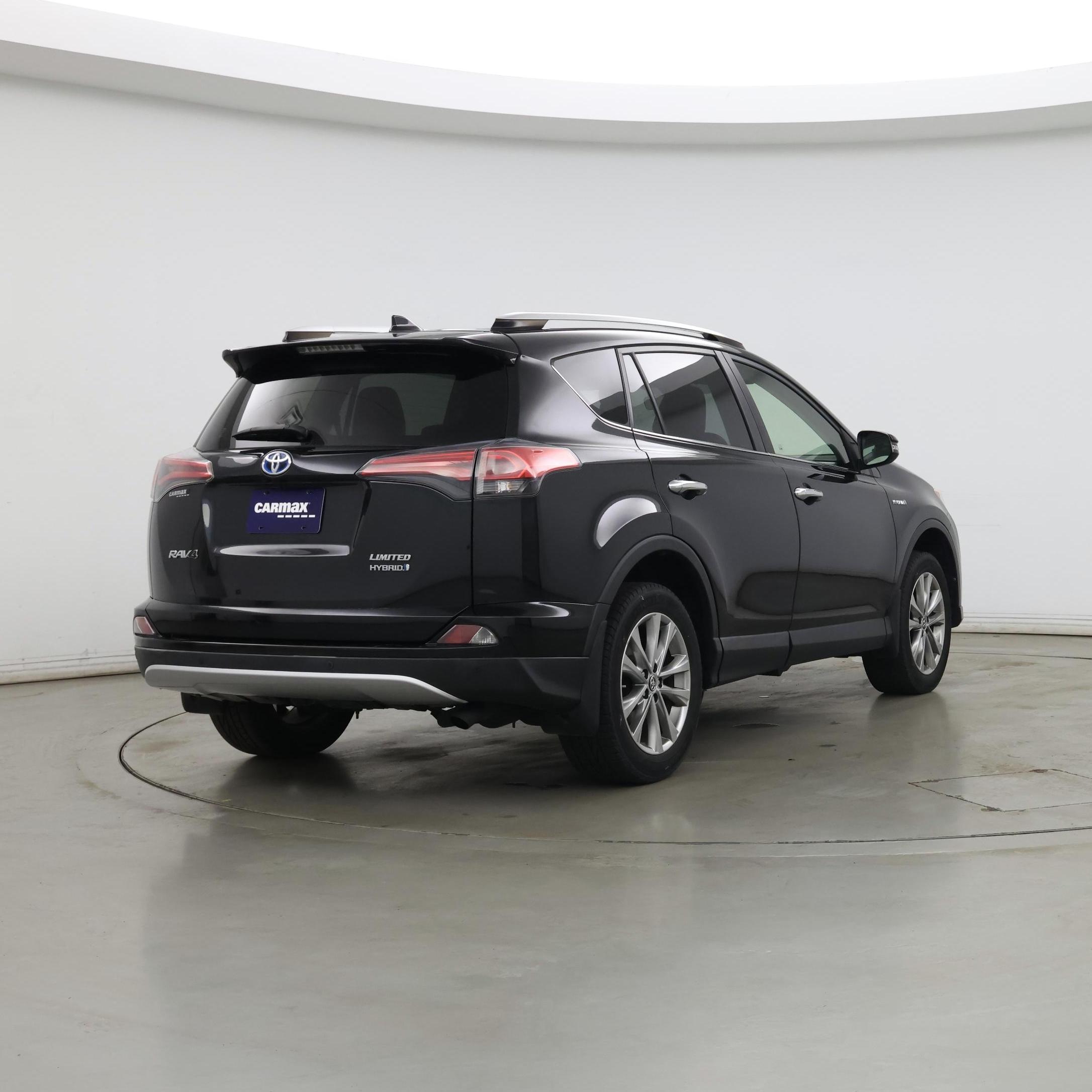 Thumbnail: 2016 Toyota RAV4 - 8