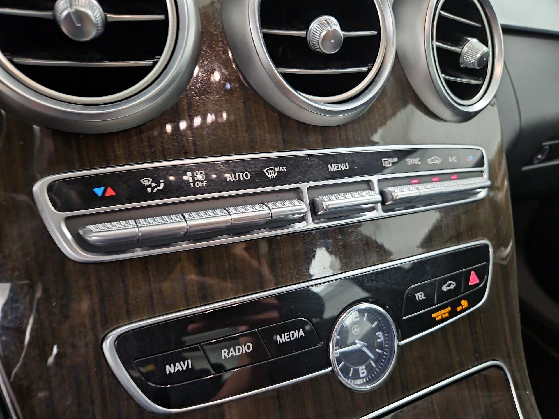 Thumbnail: 2019 Mercedes-Benz C-Class - 17
