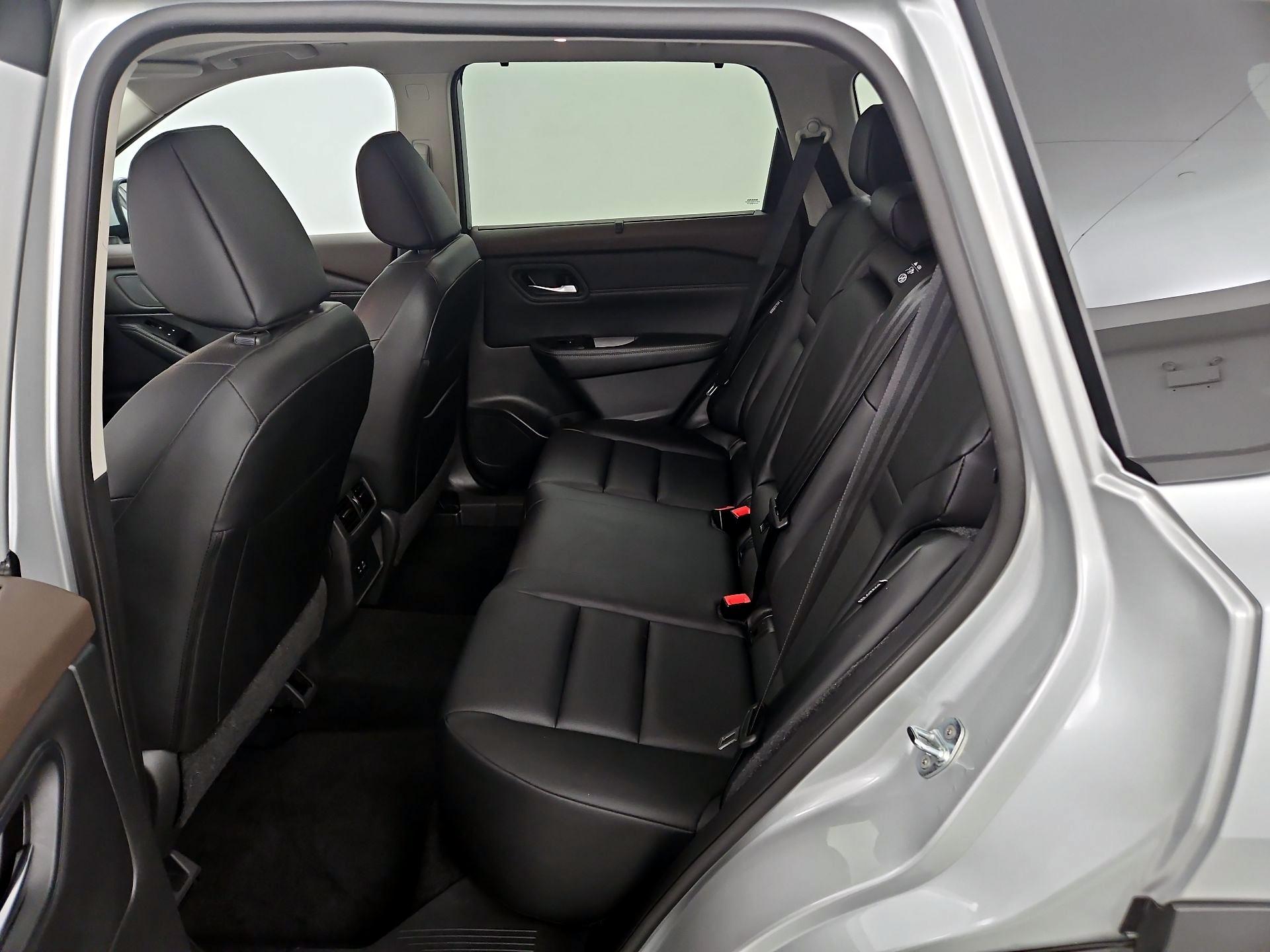 Thumbnail: 2023 Nissan Rogue - 20