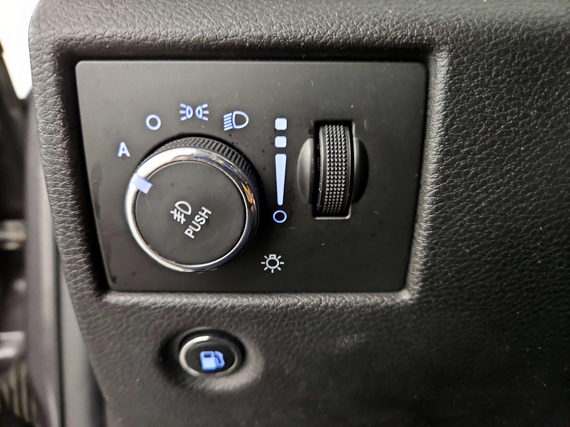 Thumbnail: 2016 Jeep Grand Cherokee - 13