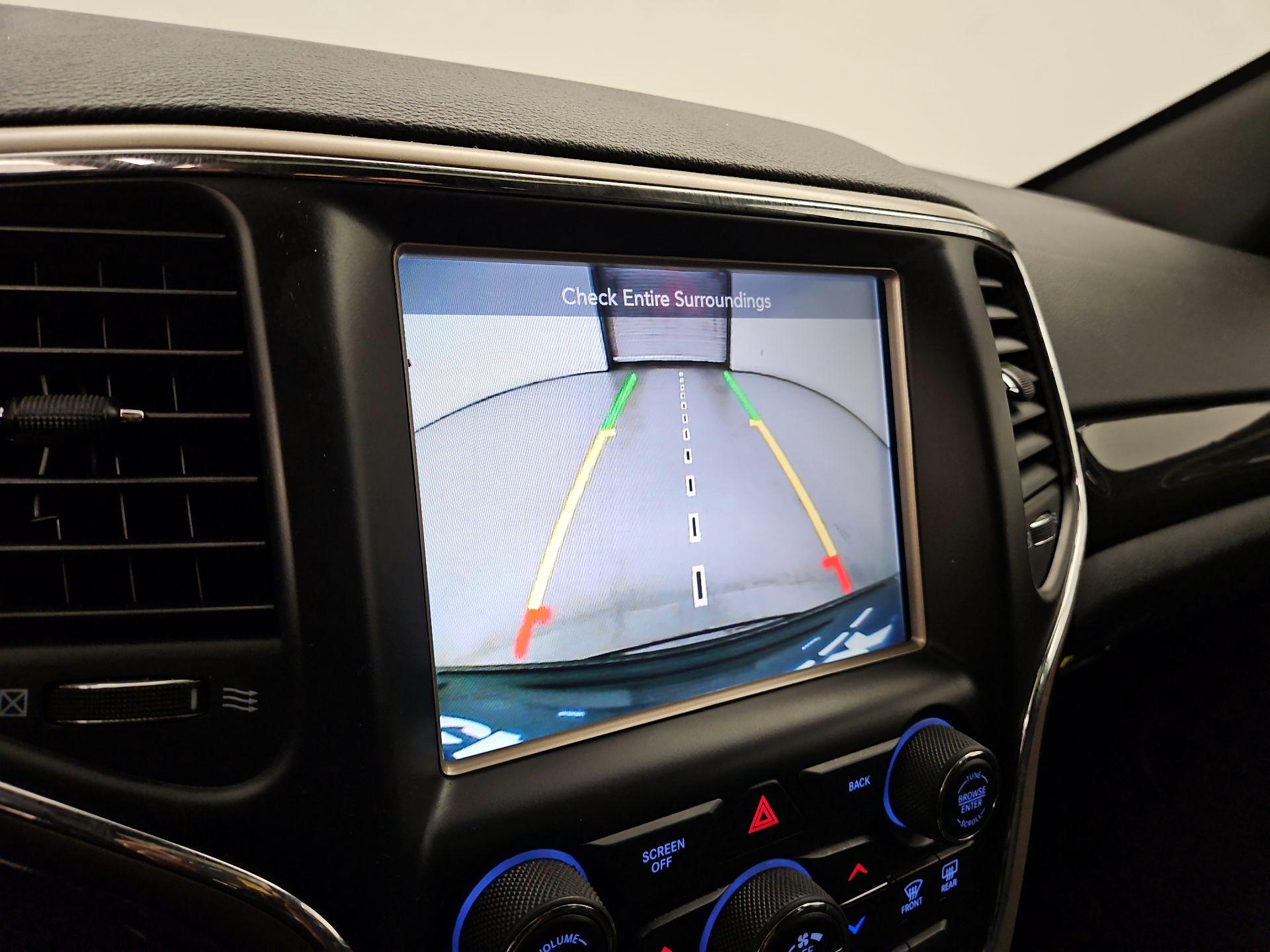 Thumbnail: 2016 Jeep Grand Cherokee - 14