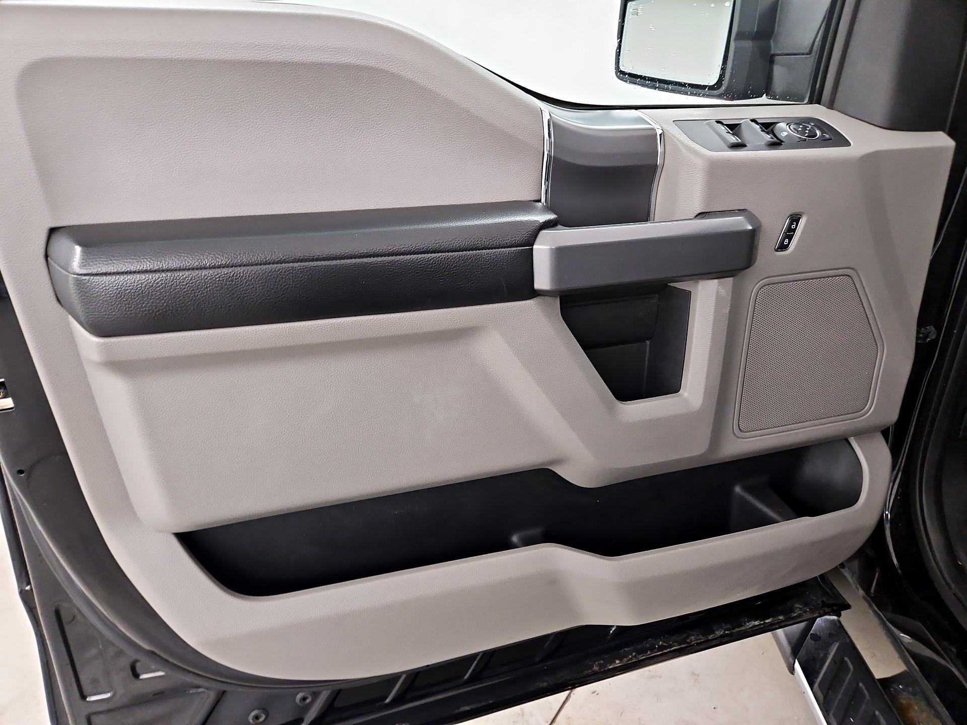 Thumbnail: 2016 Ford F-150 - 12