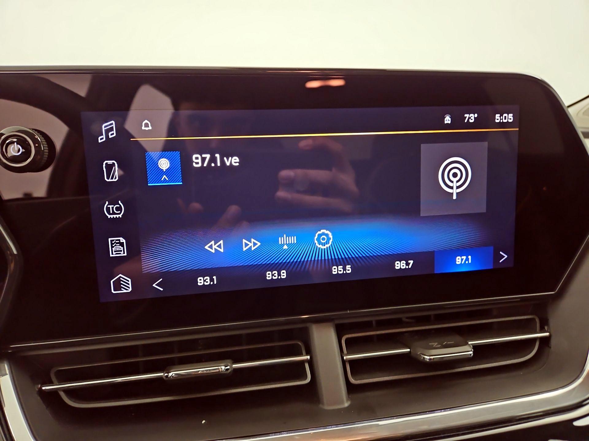 Thumbnail: 2024 Chevrolet Trax - 15