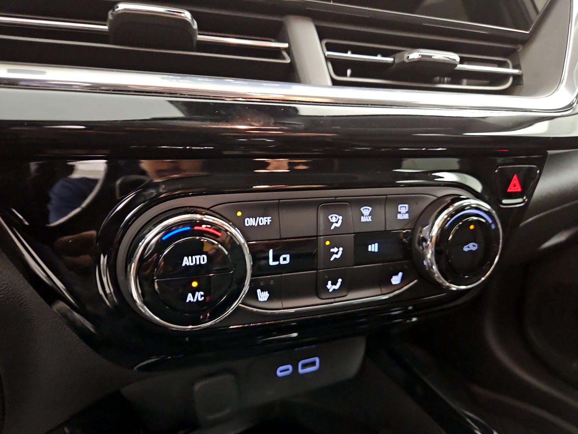 Thumbnail: 2024 Chevrolet Trax - 16