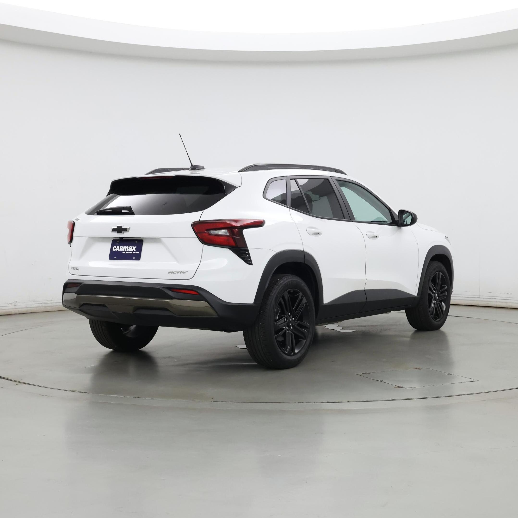 Thumbnail: 2024 Chevrolet Trax - 8