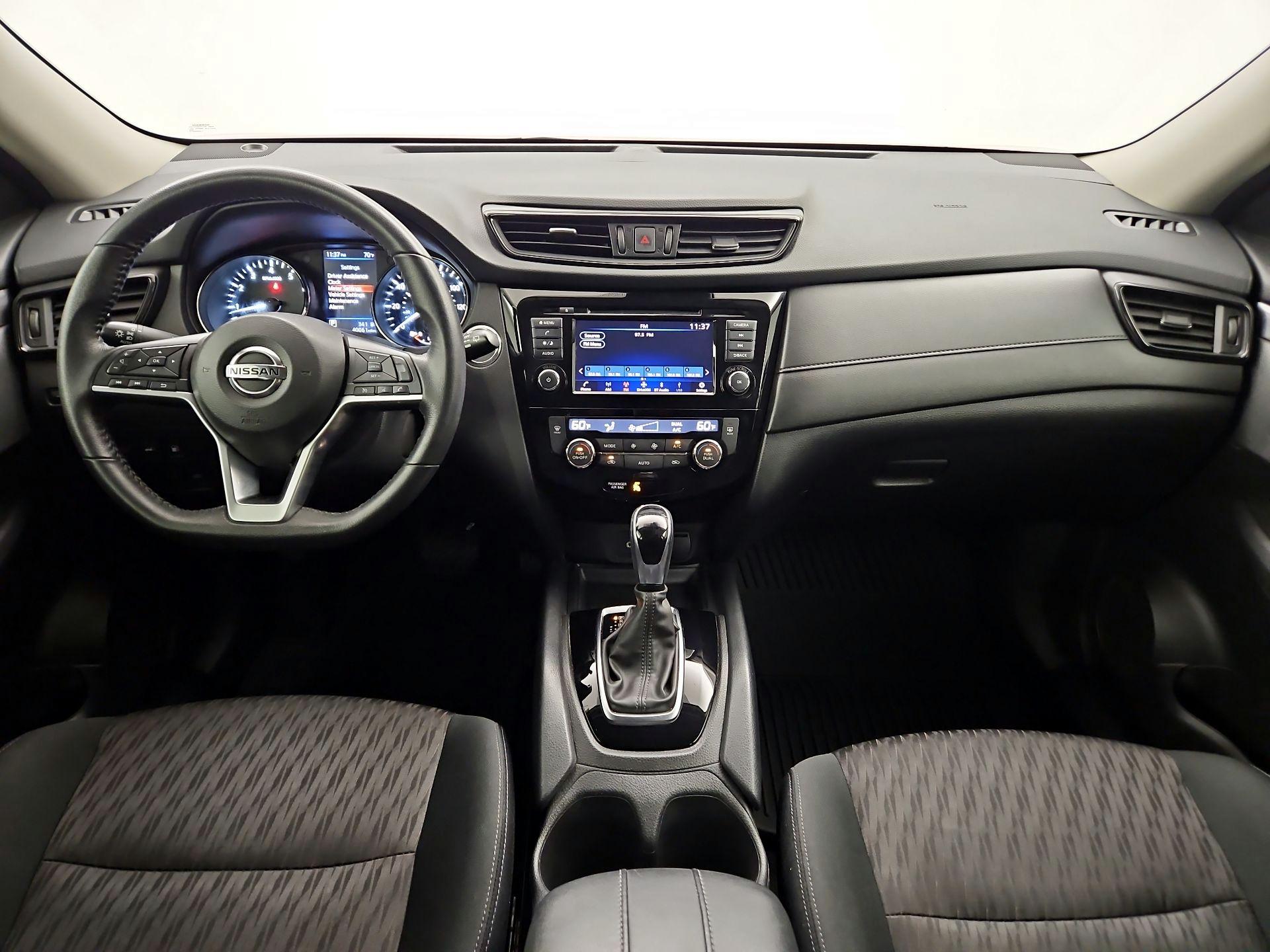 Thumbnail: 2020 Nissan Rogue - 9