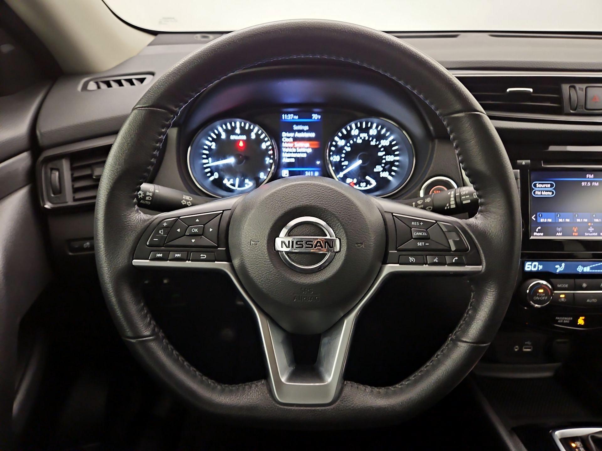 Thumbnail: 2020 Nissan Rogue - 10