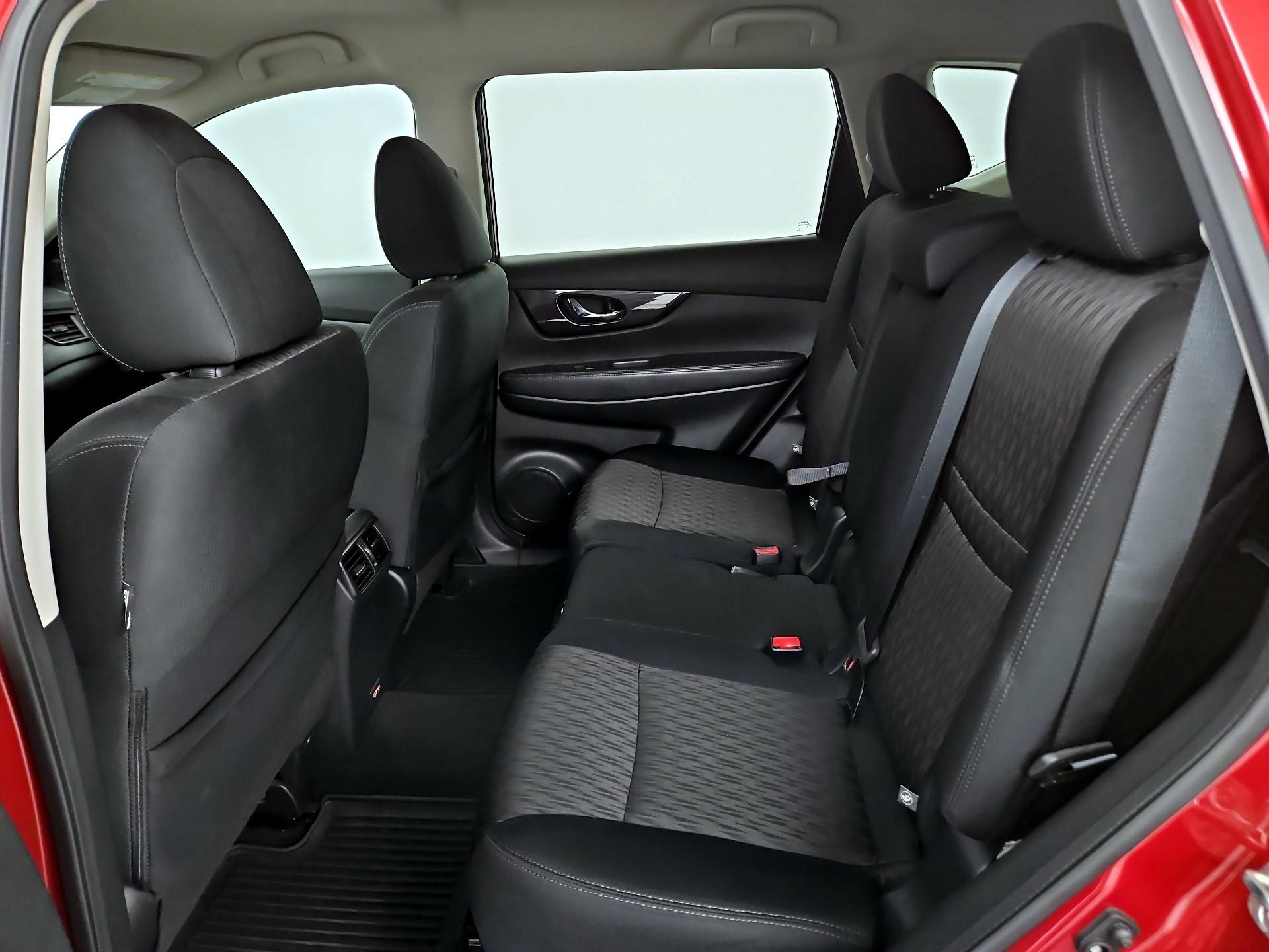 Thumbnail: 2020 Nissan Rogue - 19