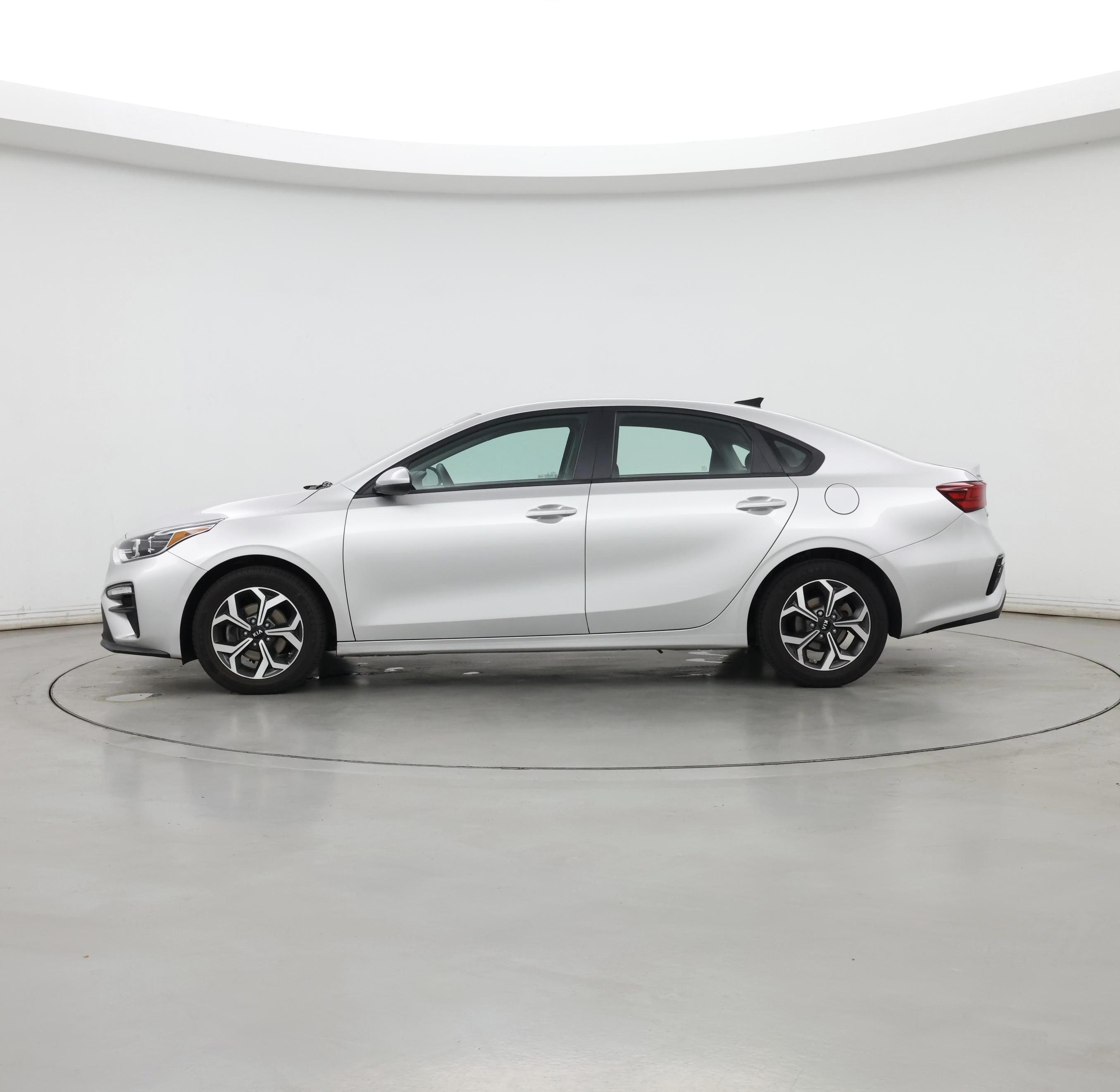 Thumbnail: 2019 Kia Forte - 3