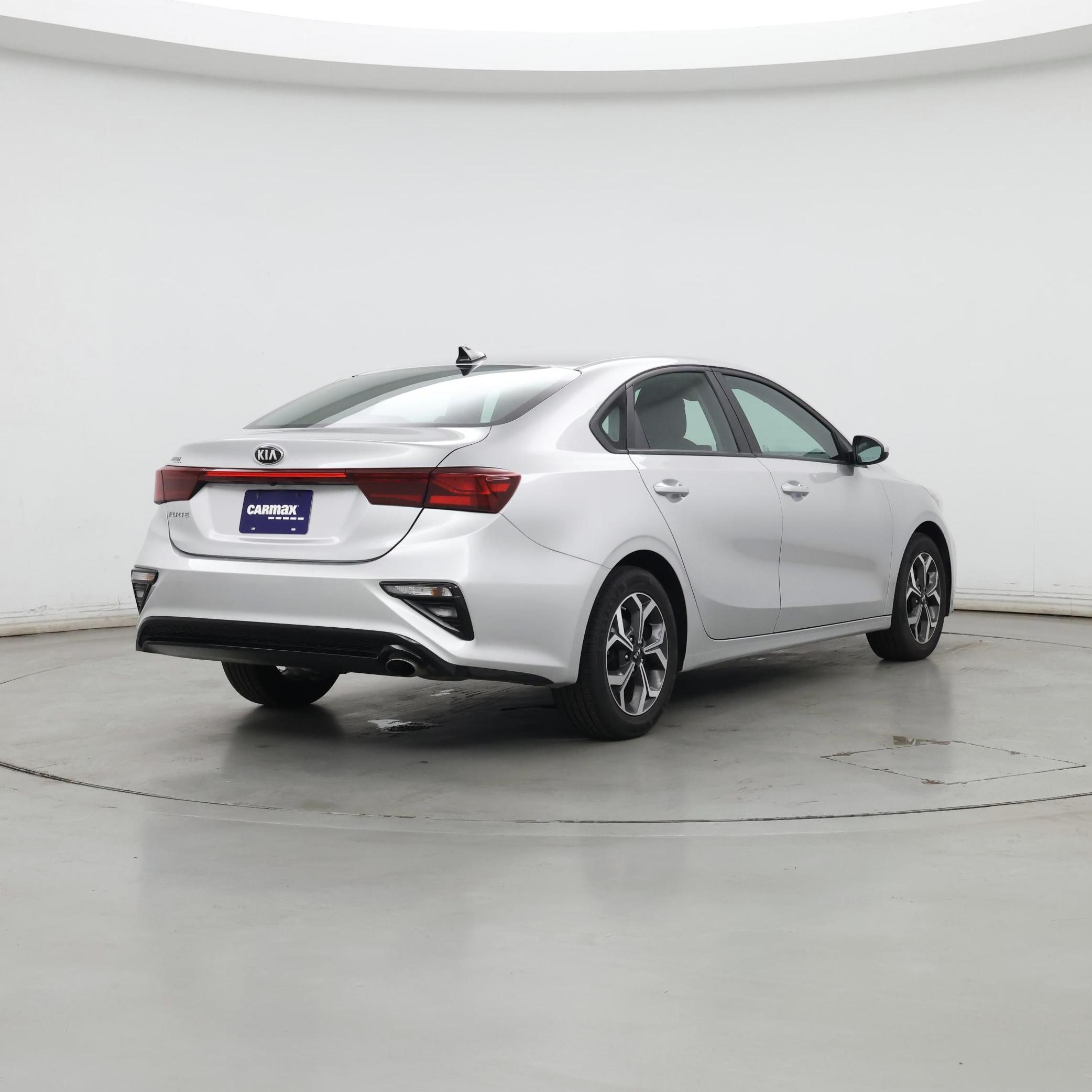 Thumbnail: 2019 Kia Forte - 8