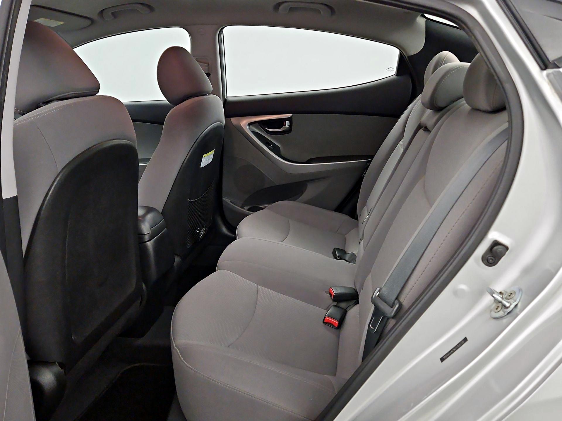 Thumbnail: 2016 Hyundai Elantra - 18