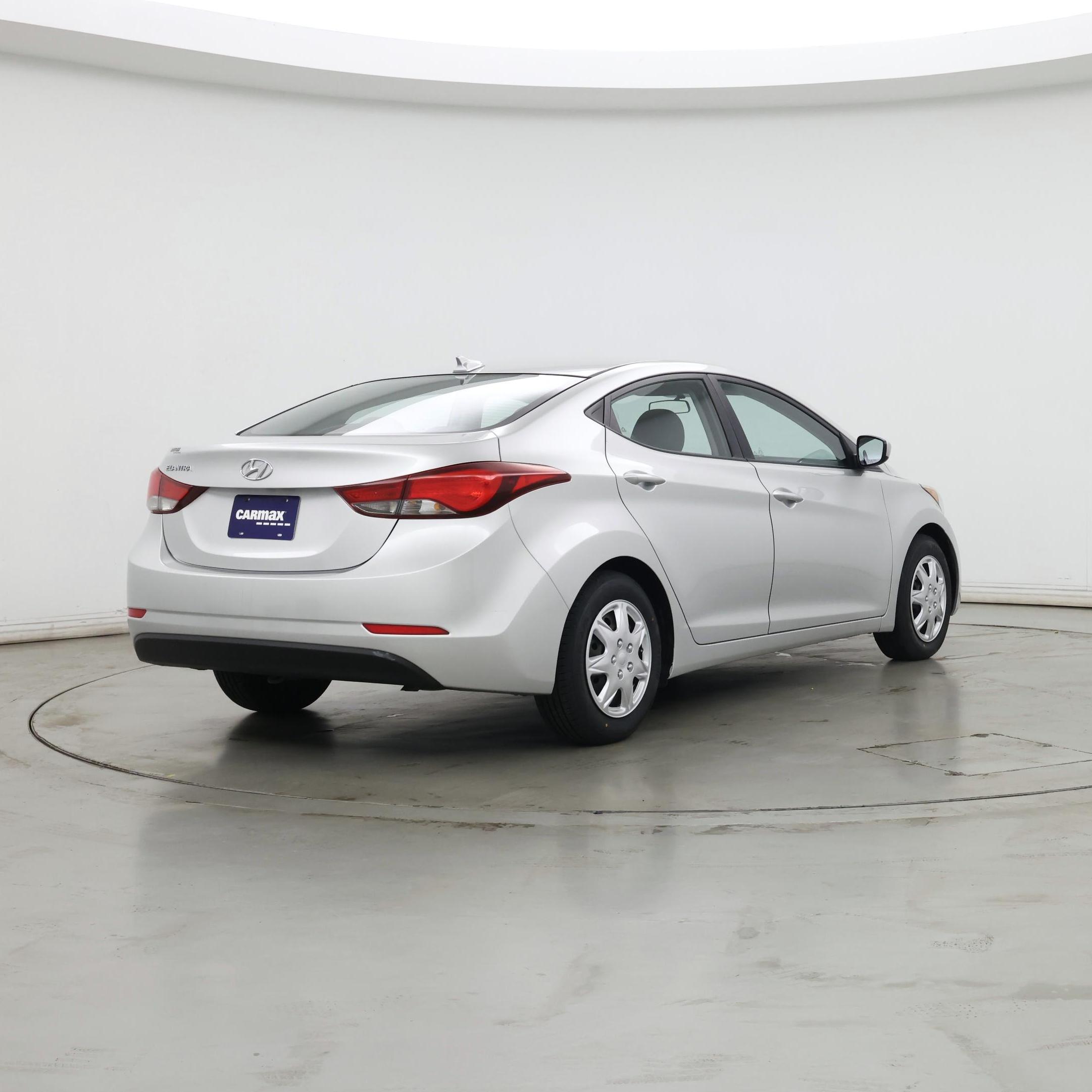 Thumbnail: 2016 Hyundai Elantra - 8