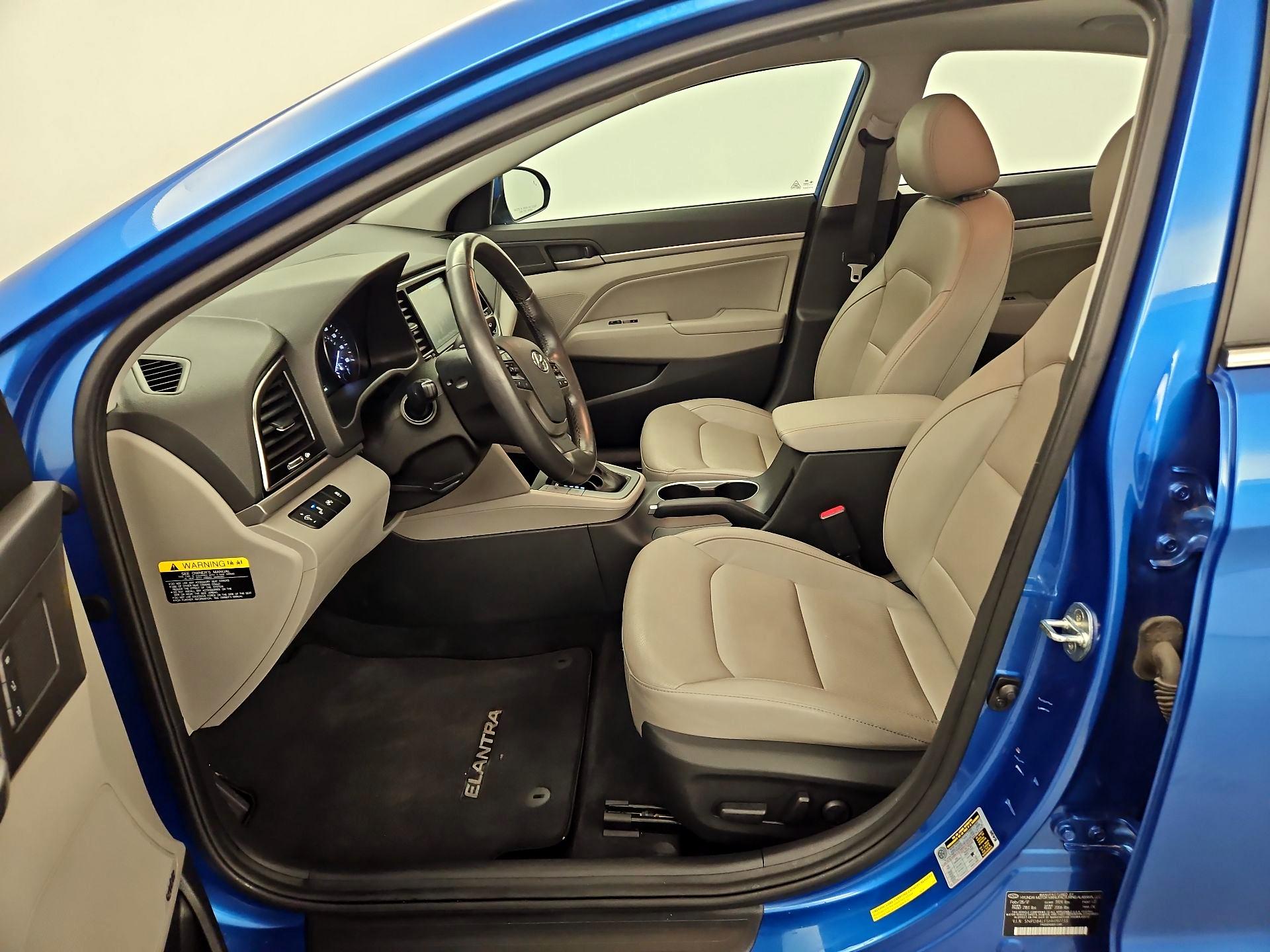 Thumbnail: 2017 Hyundai Elantra - 11