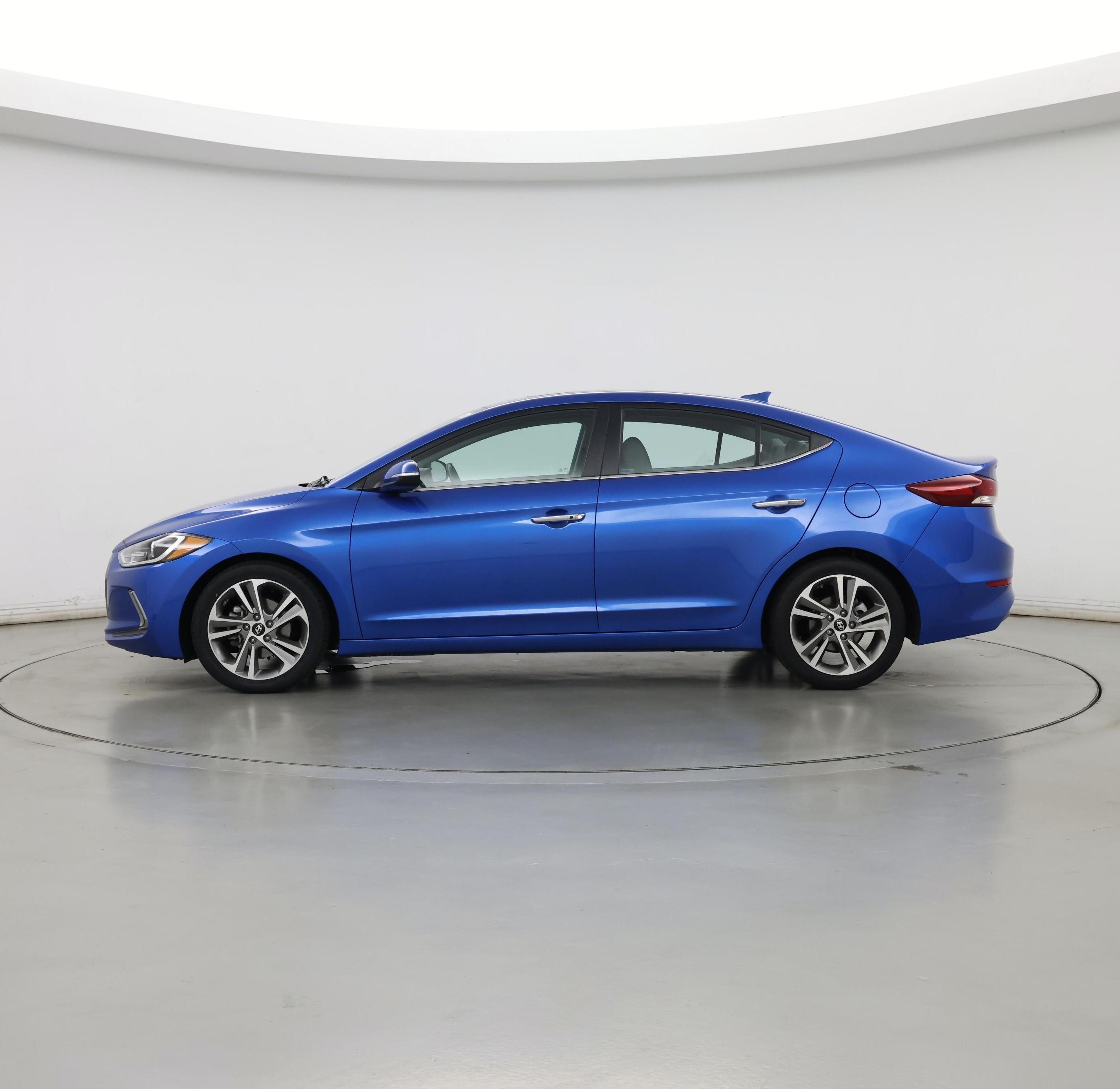Thumbnail: 2017 Hyundai Elantra - 3