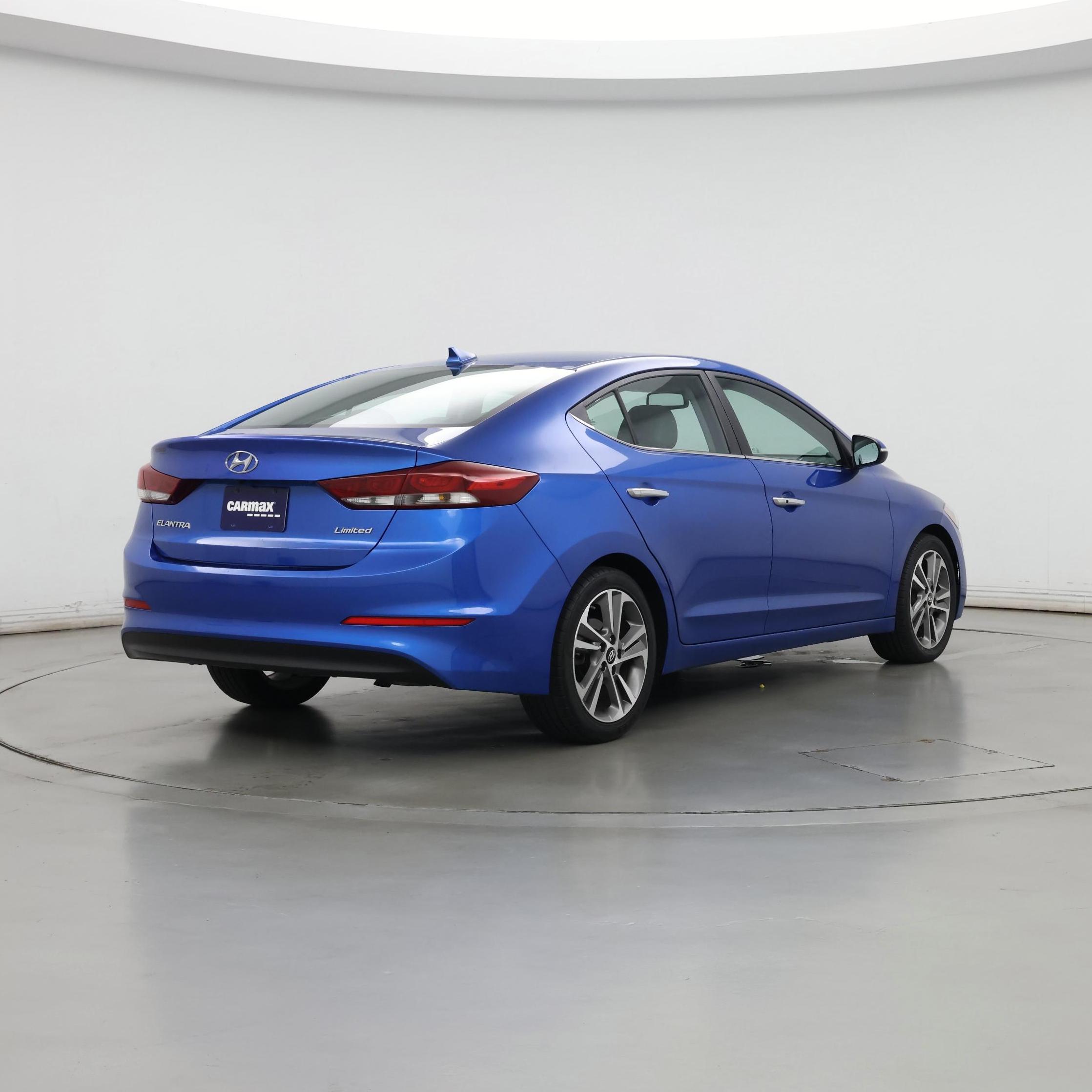 Thumbnail: 2017 Hyundai Elantra - 8
