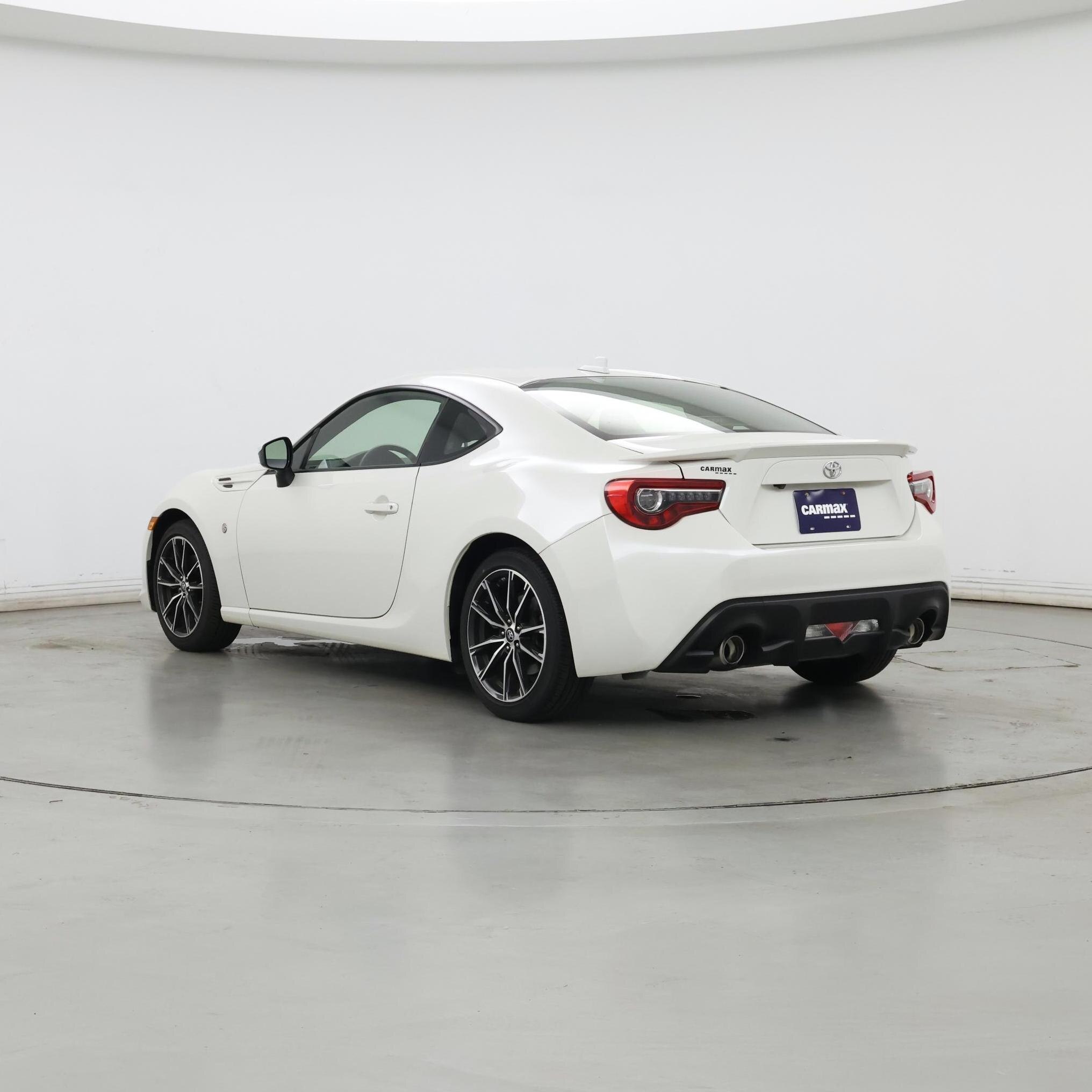 Thumbnail: 2017 Toyota 86 - 2