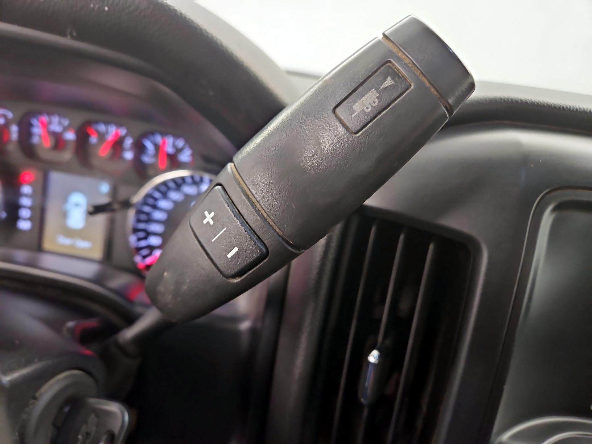 Thumbnail: 2016 Chevrolet Silverado 1500 - 17