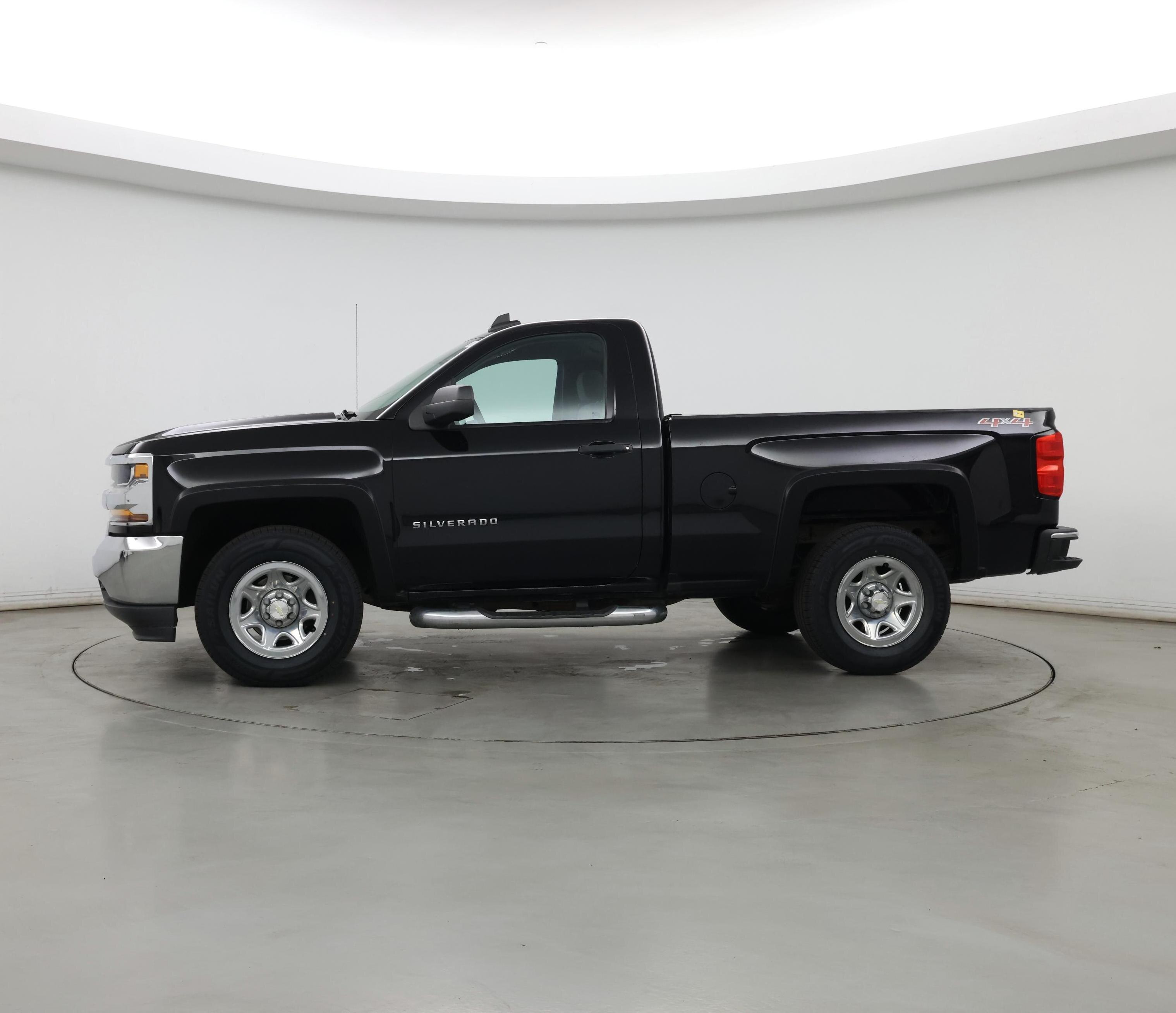 Thumbnail: 2016 Chevrolet Silverado 1500 - 3