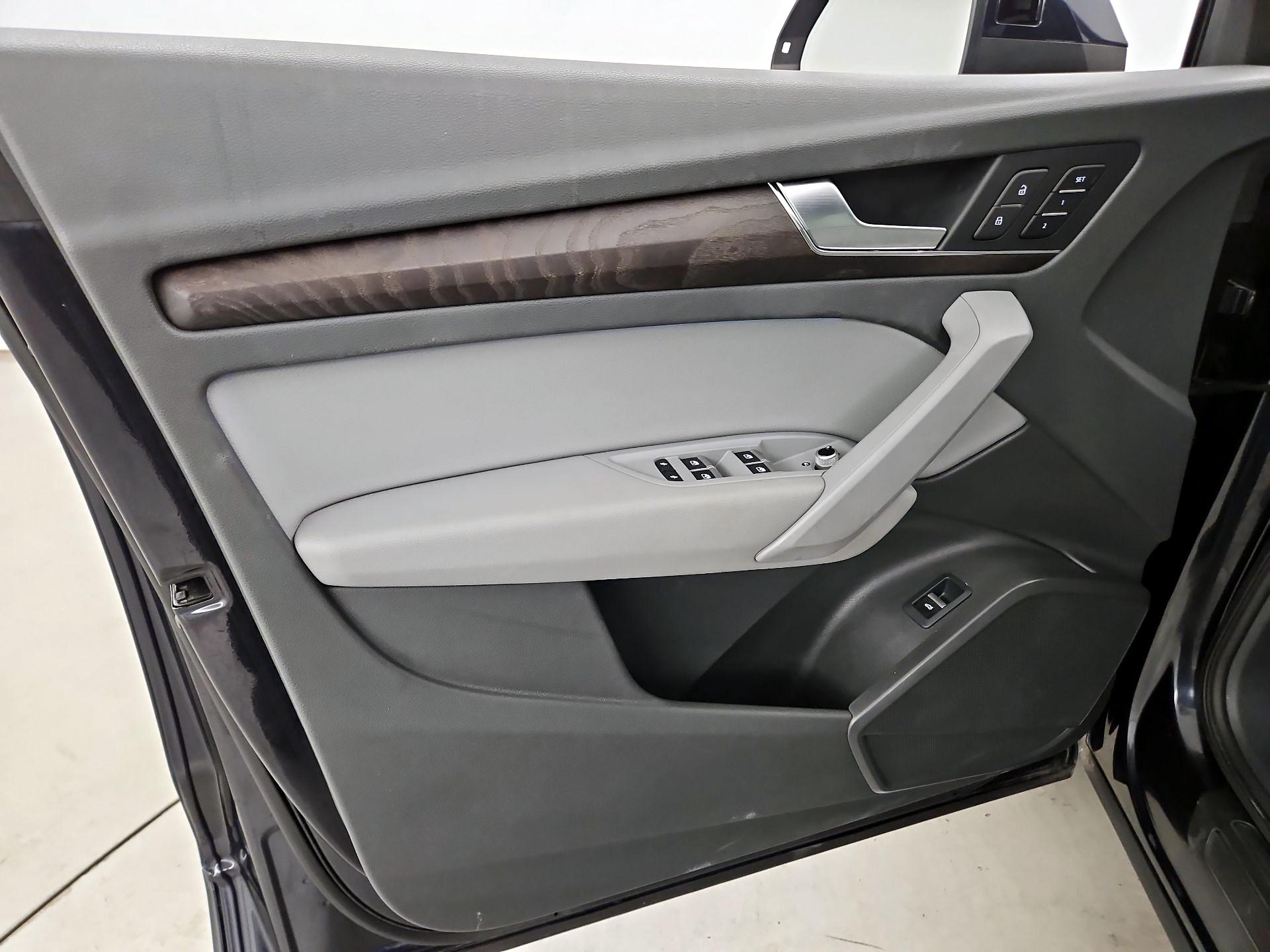Thumbnail: 2019 Audi Q5 - 12