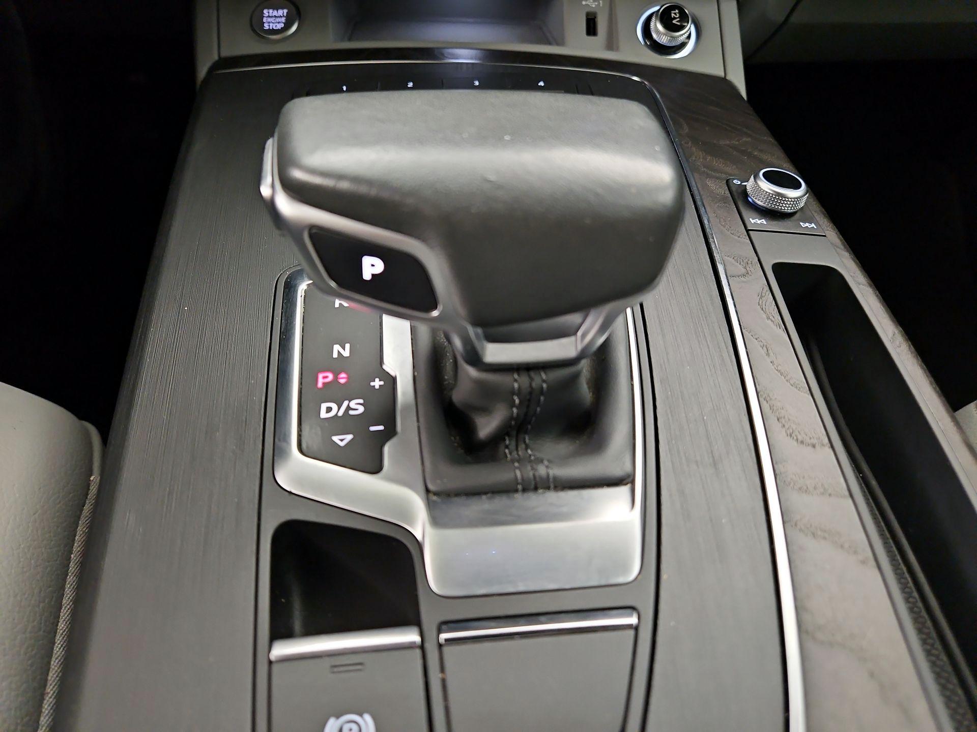 Thumbnail: 2019 Audi Q5 - 17