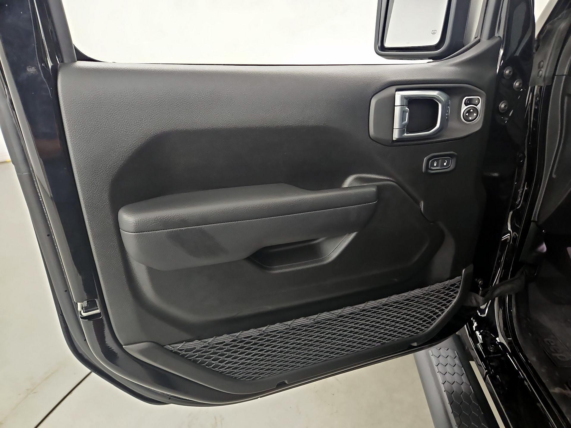 Thumbnail: 2024 Jeep Wrangler - 12