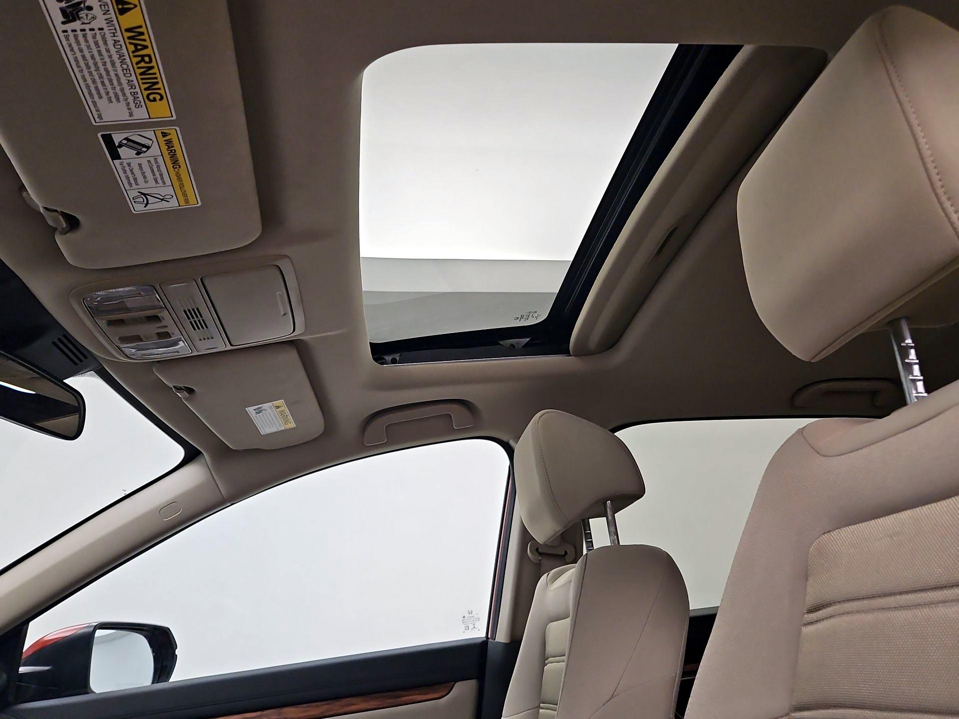 Thumbnail: 2017 Honda CR-V - 18