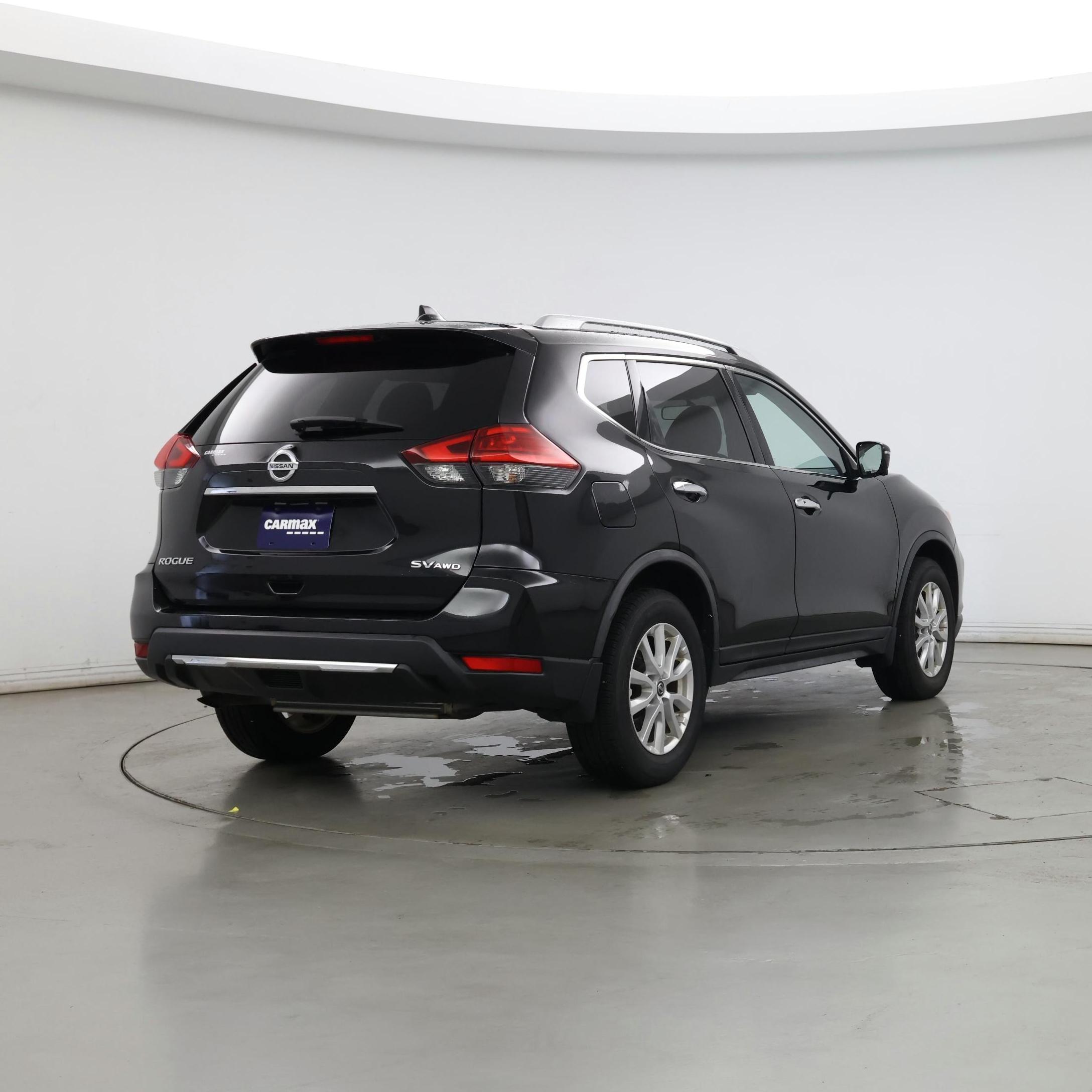 Thumbnail: 2017 Nissan Rogue - 8