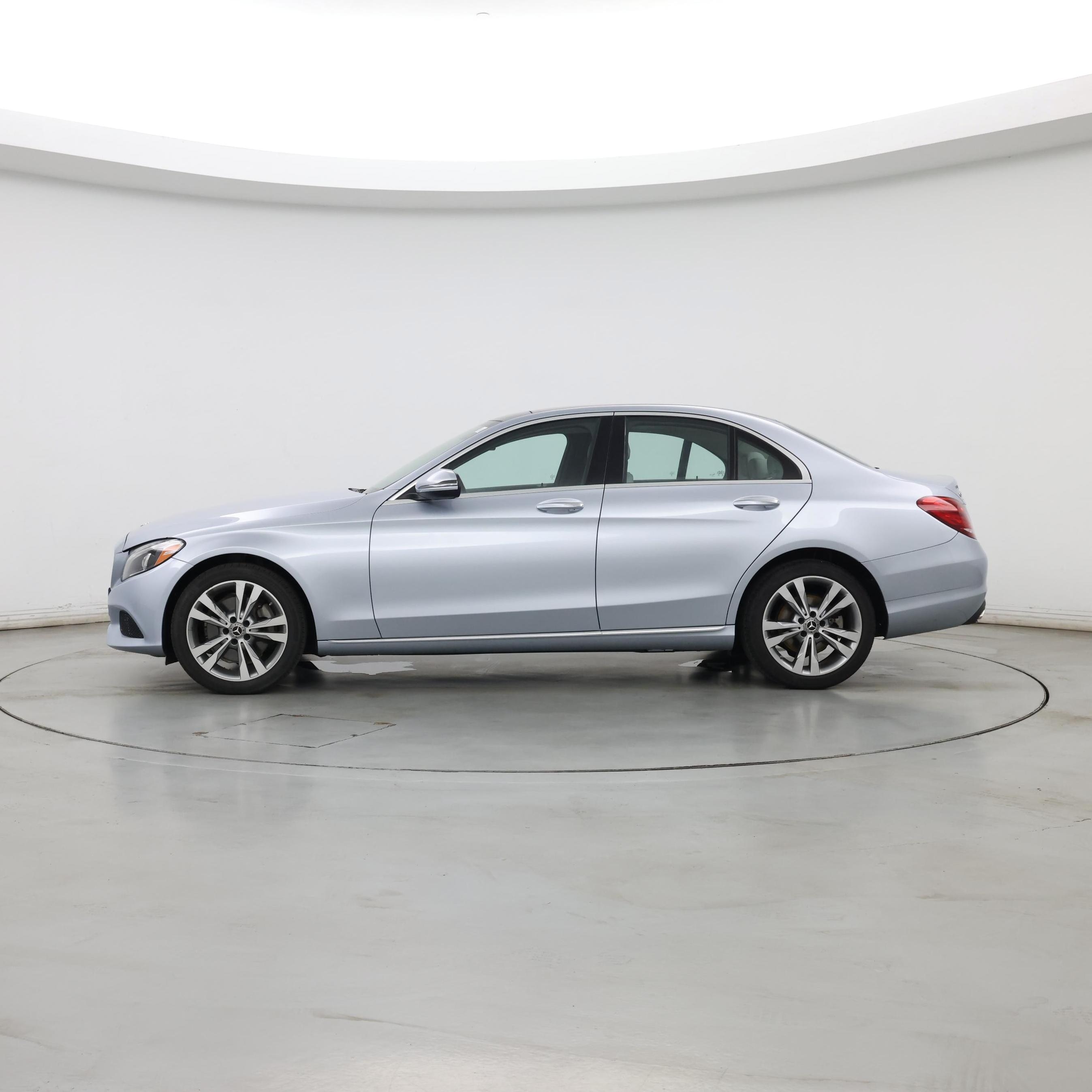 Thumbnail: 2018 Mercedes-Benz C-Class - 3
