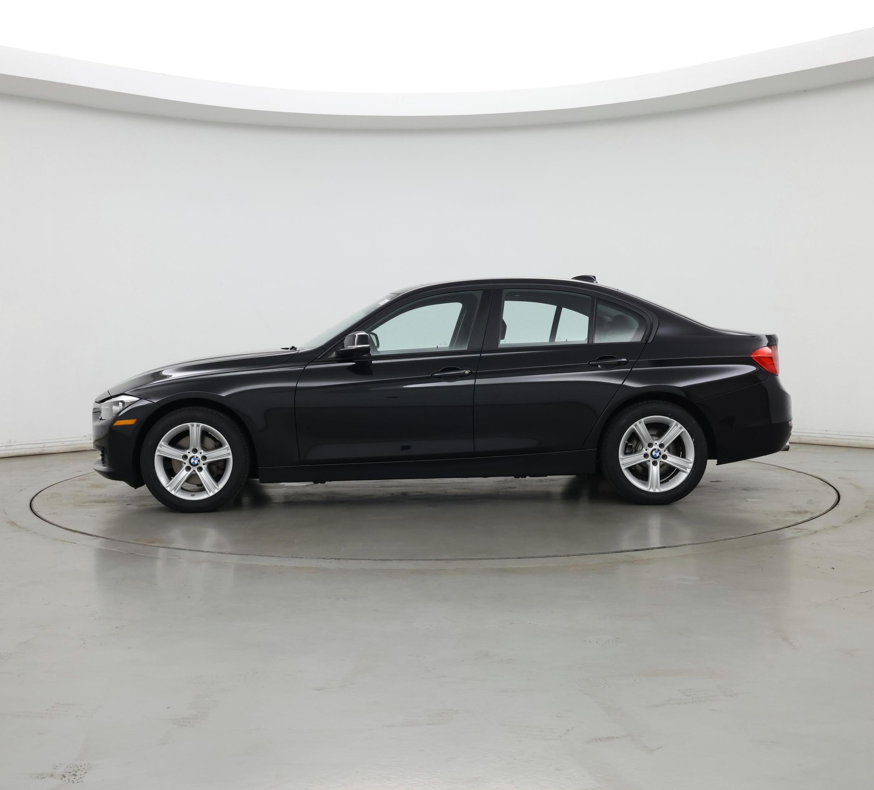 Thumbnail: 2015 BMW 3 Series - 3