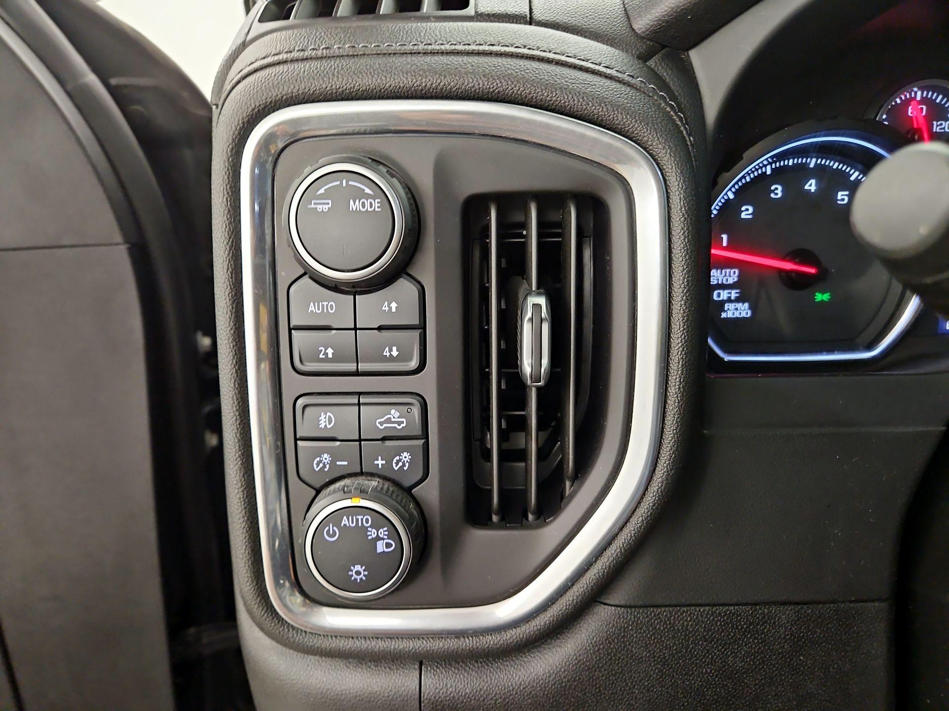 Thumbnail: 2020 Chevrolet Silverado 1500 - 13