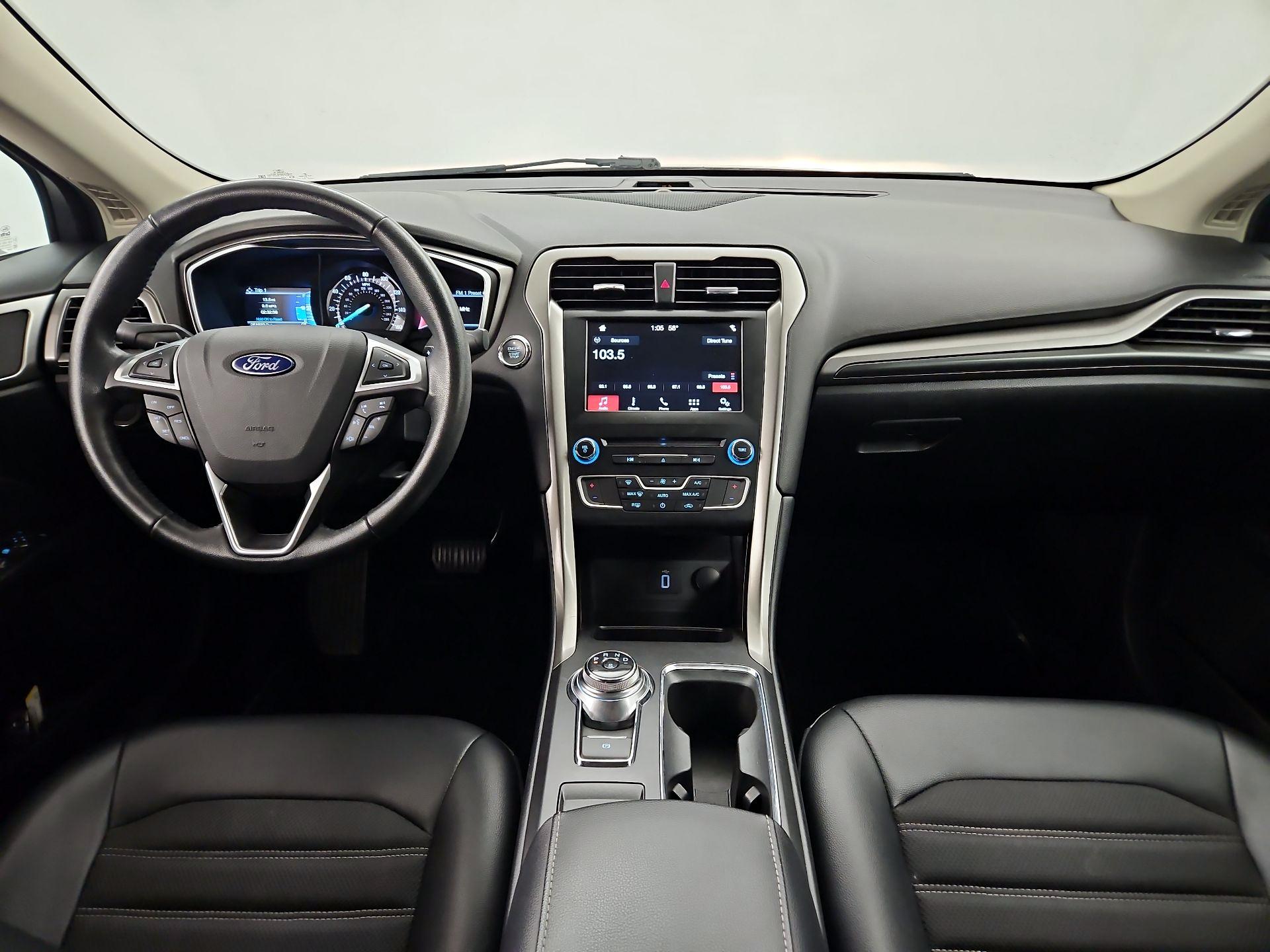 Thumbnail: 2017 Ford Fusion - 9