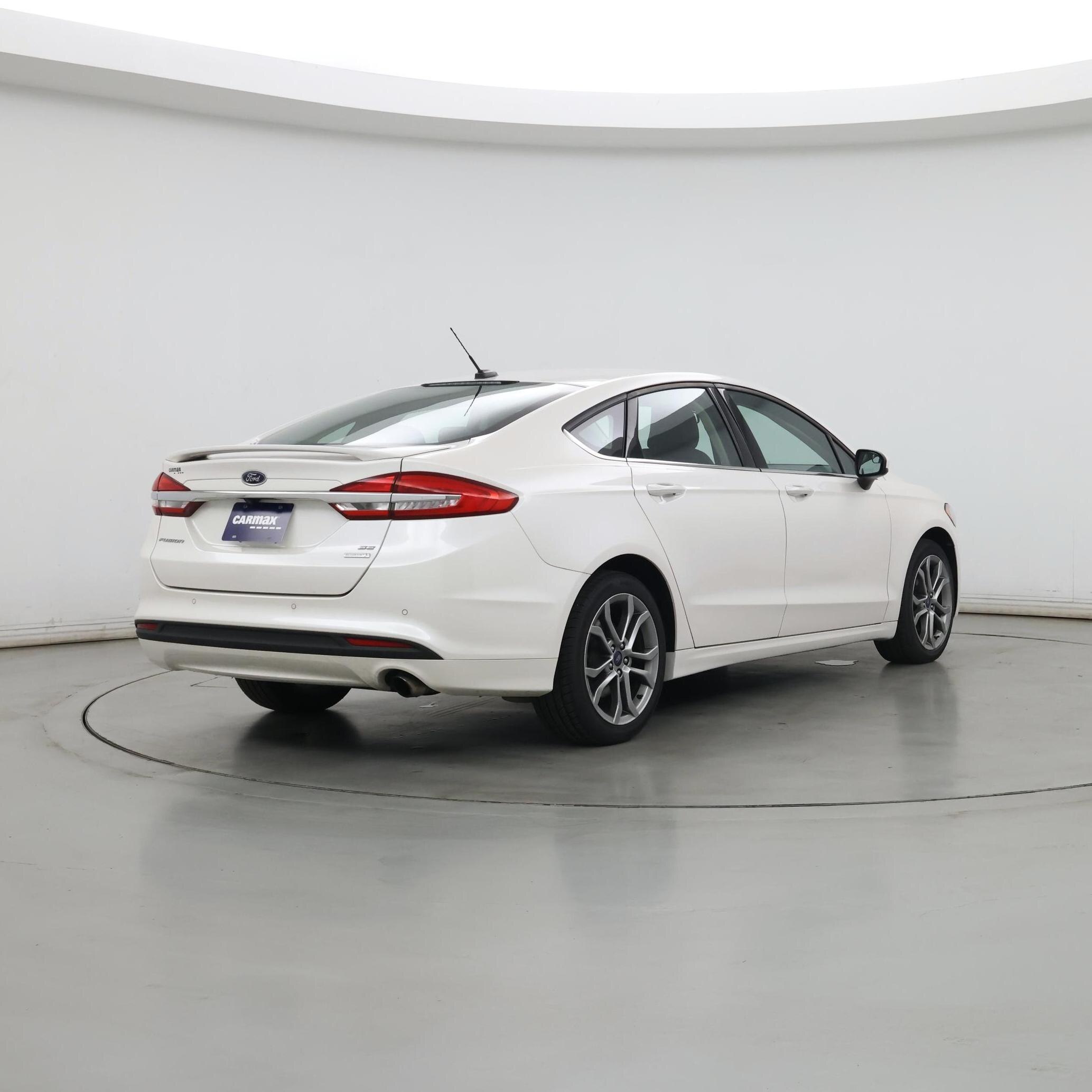 Thumbnail: 2017 Ford Fusion - 8