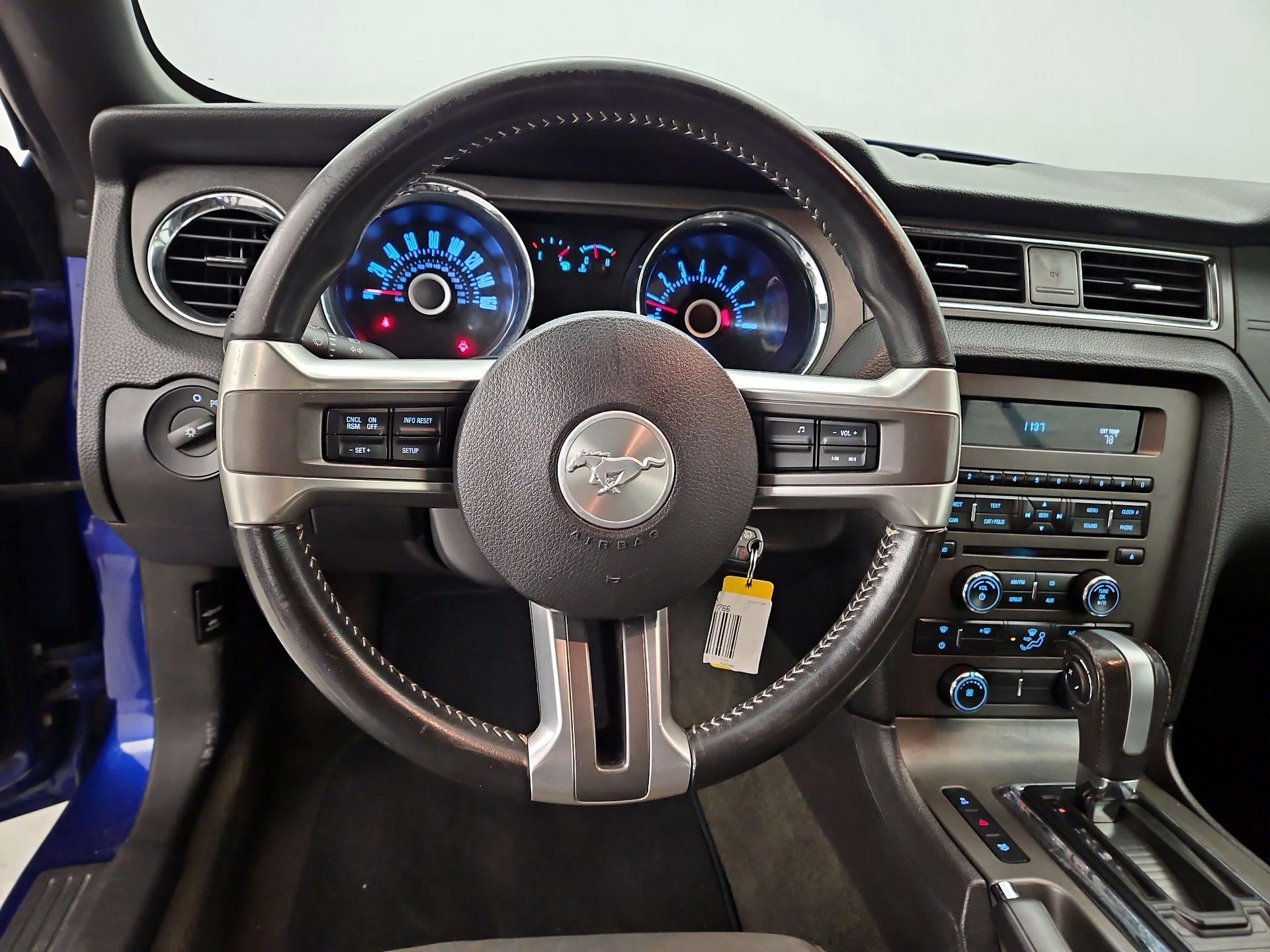 Thumbnail: 2013 Ford Mustang - 10
