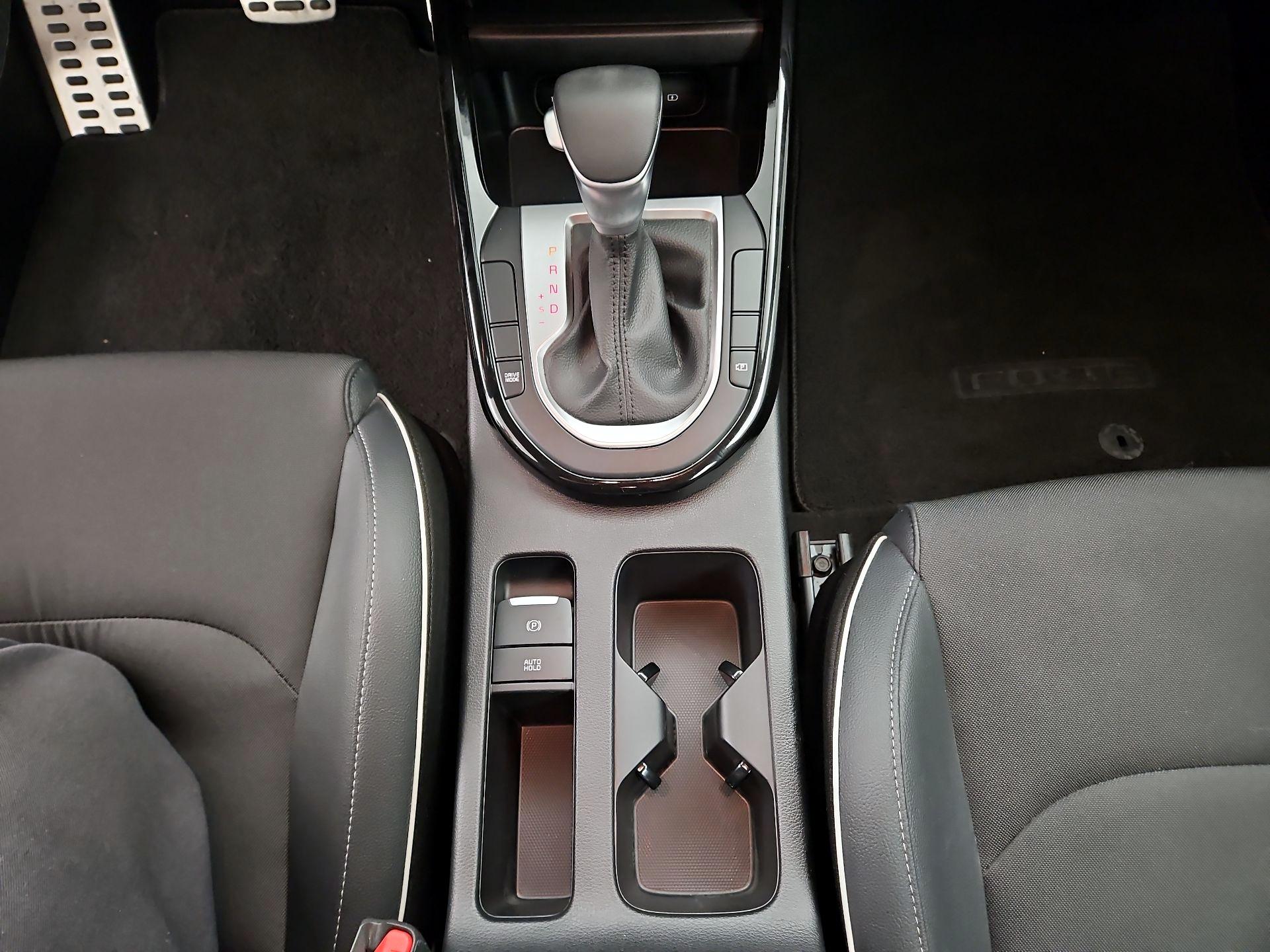 Thumbnail: 2024 Kia Forte - 18