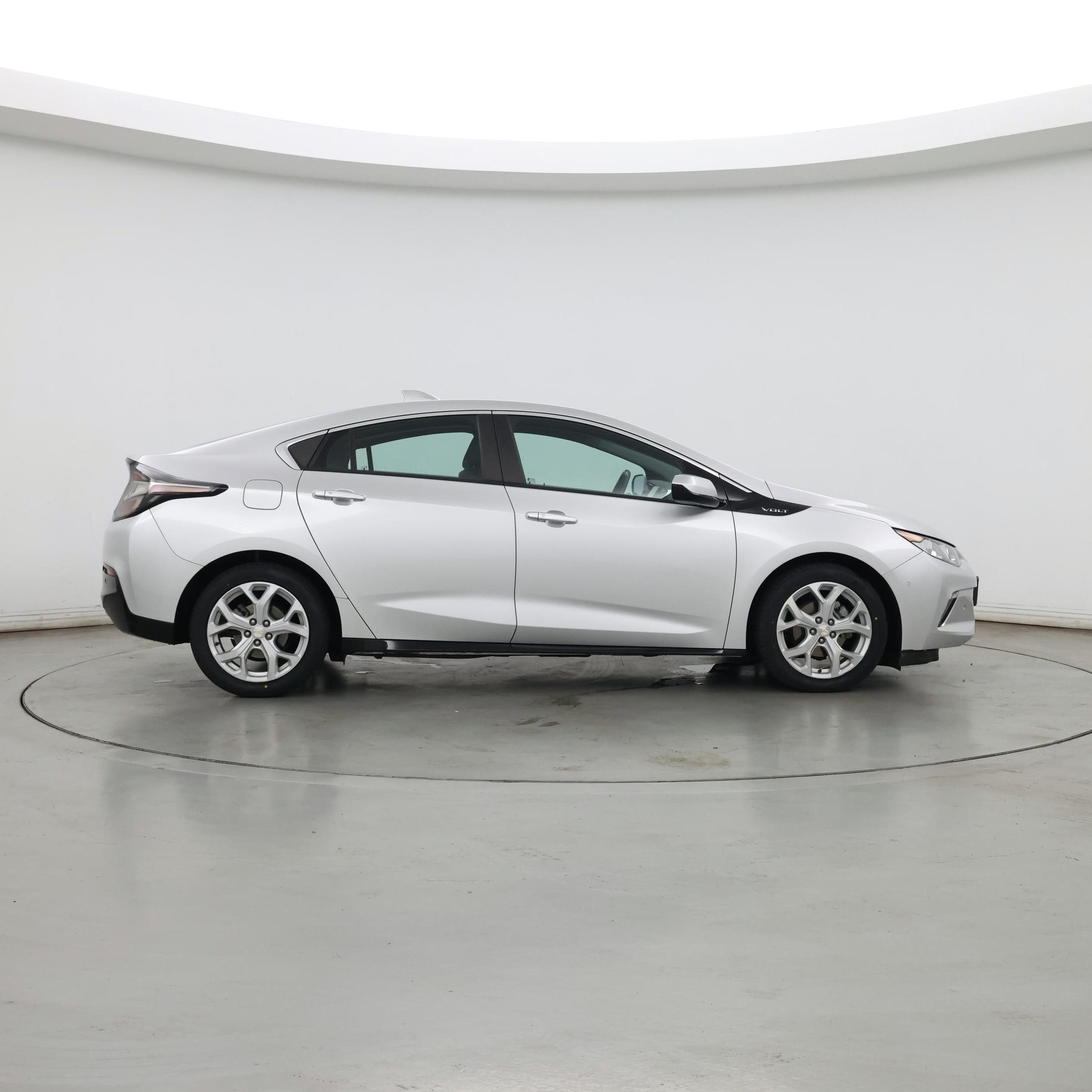 Thumbnail: 2018 Chevrolet Volt - 7