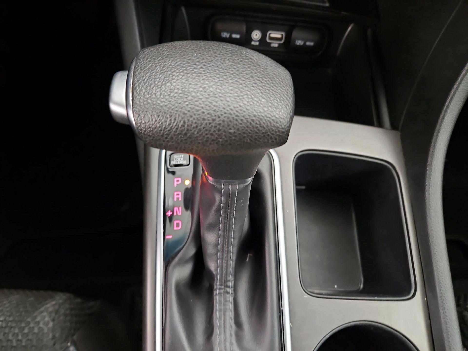 Thumbnail: 2019 Kia Optima - 17
