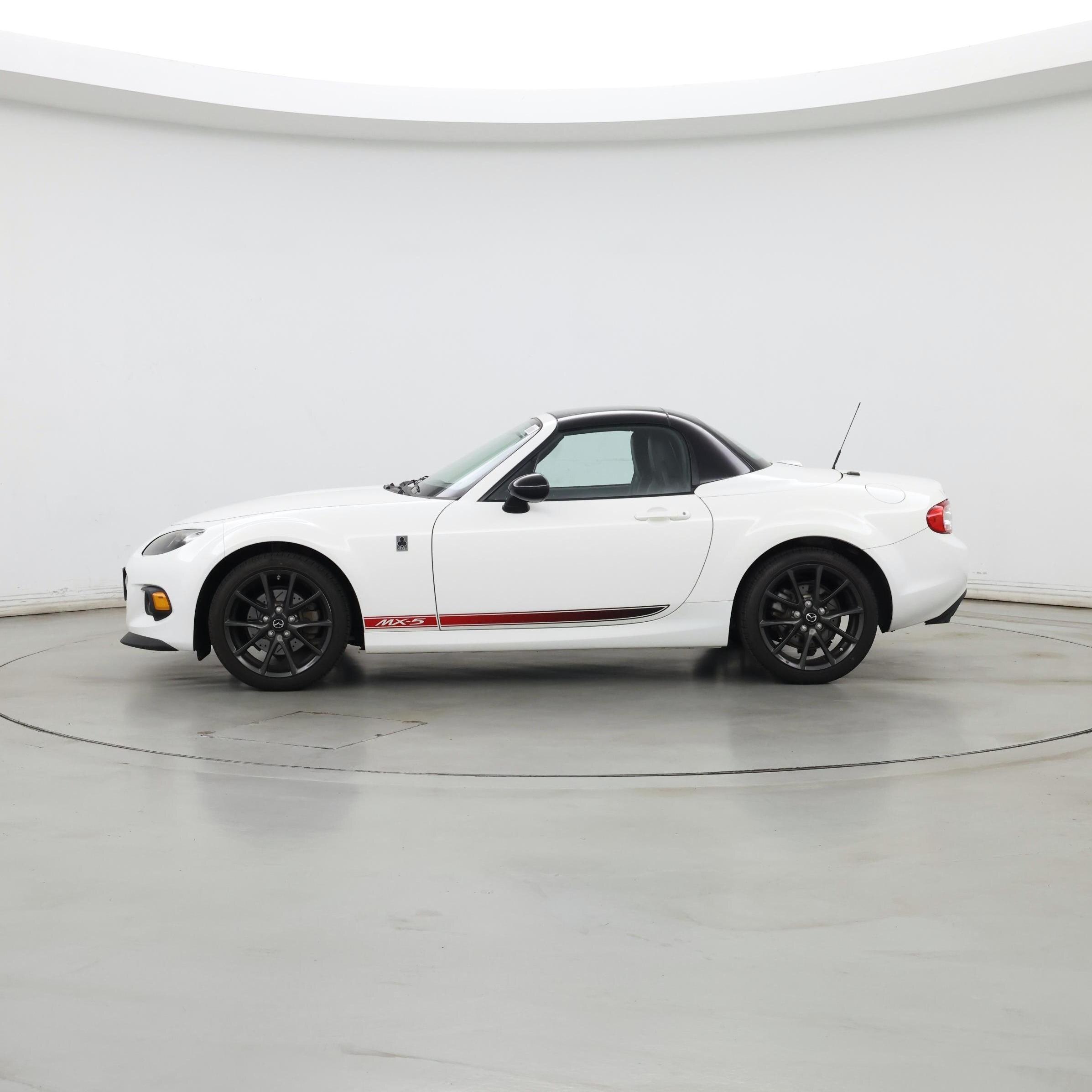 Thumbnail: 2013 Mazda MX-5 Miata - 3