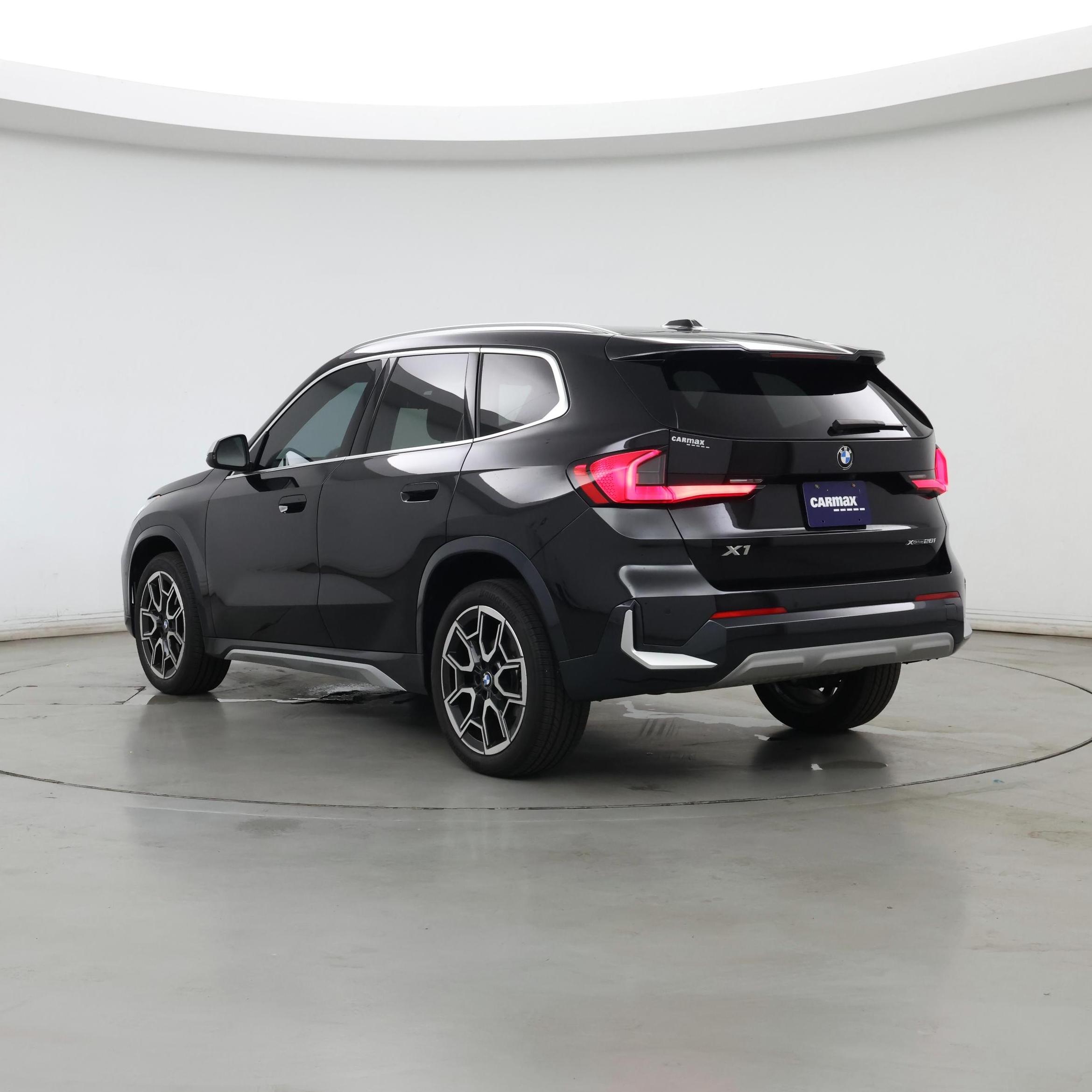 Thumbnail: 2023 BMW X1 - 2