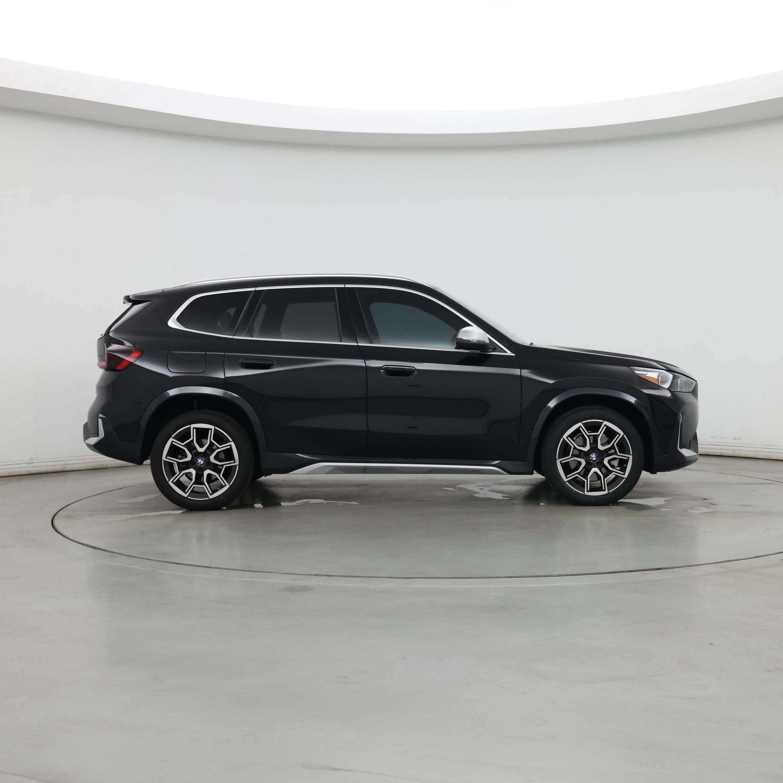 Thumbnail: 2023 BMW X1 - 7