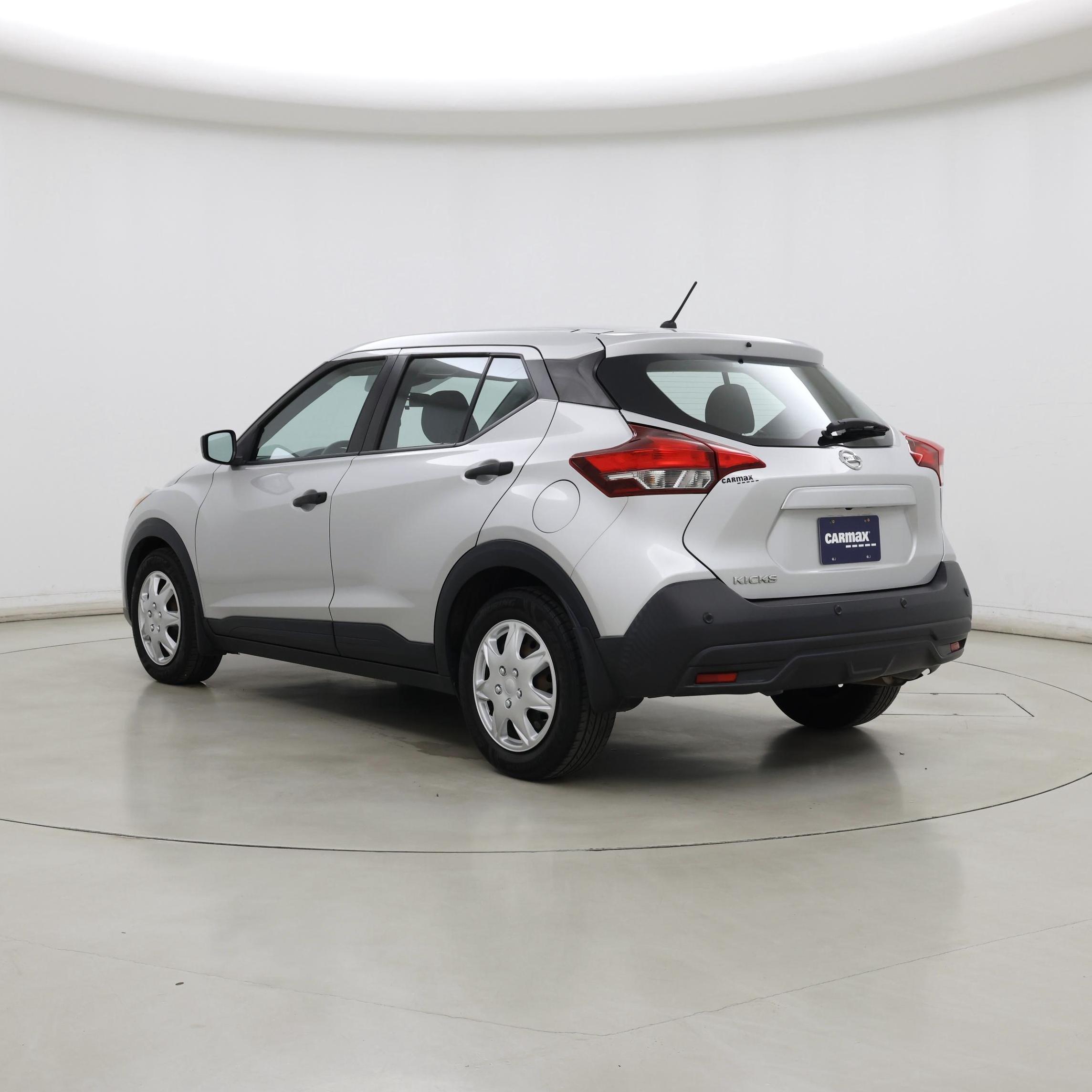 Thumbnail: 2020 Nissan Kicks - 2