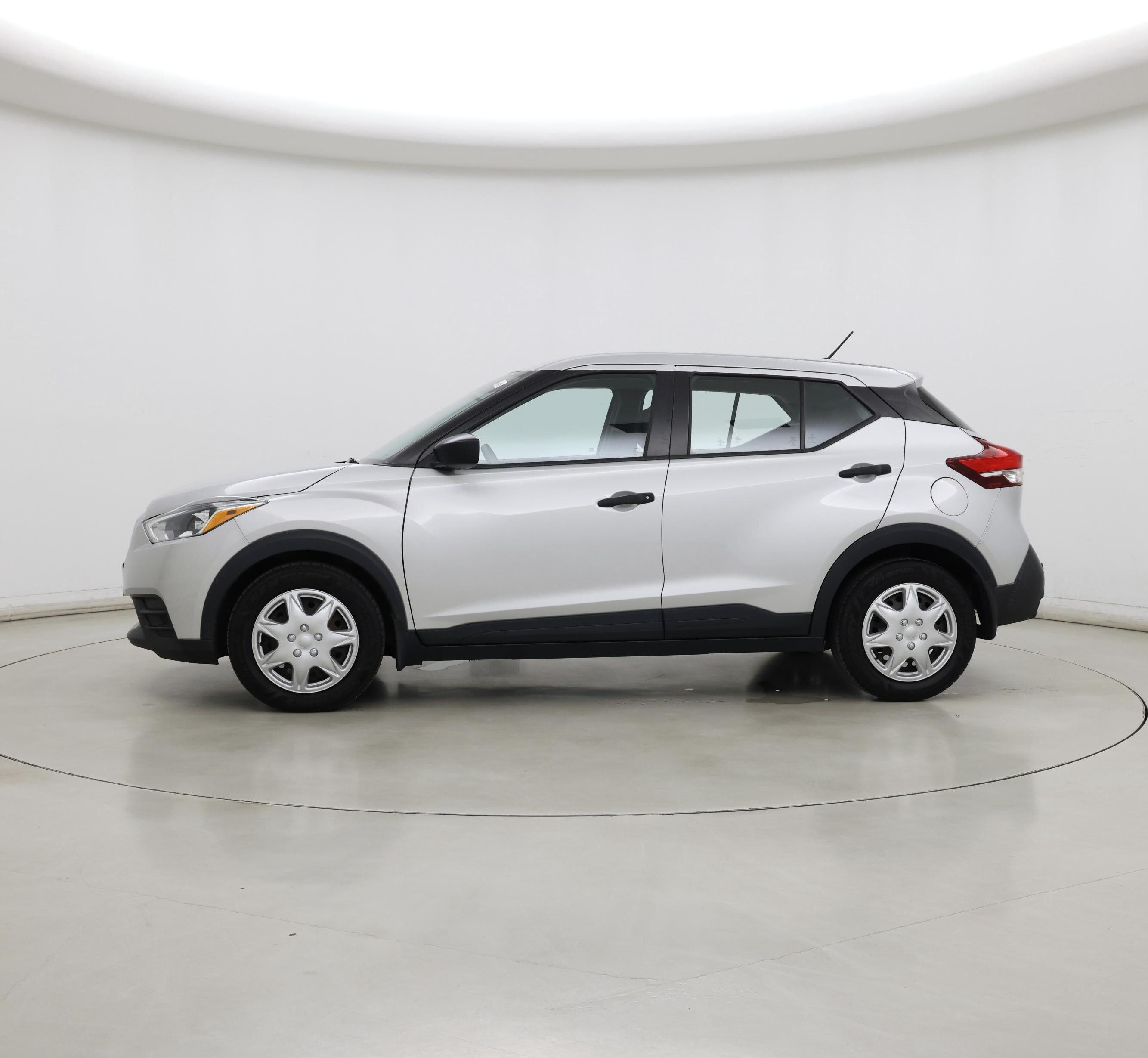 Thumbnail: 2020 Nissan Kicks - 3