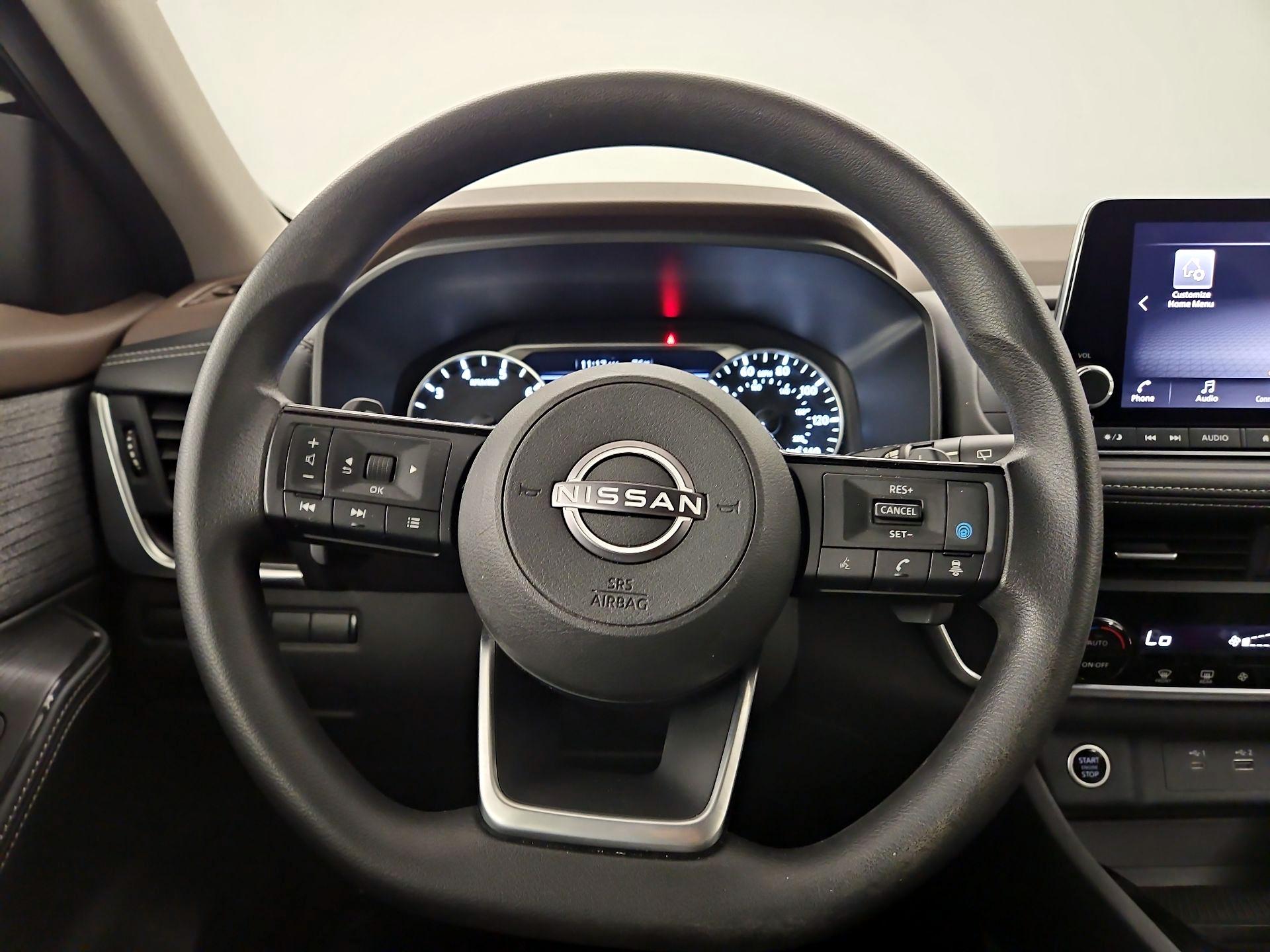 Thumbnail: 2023 Nissan Rogue - 10