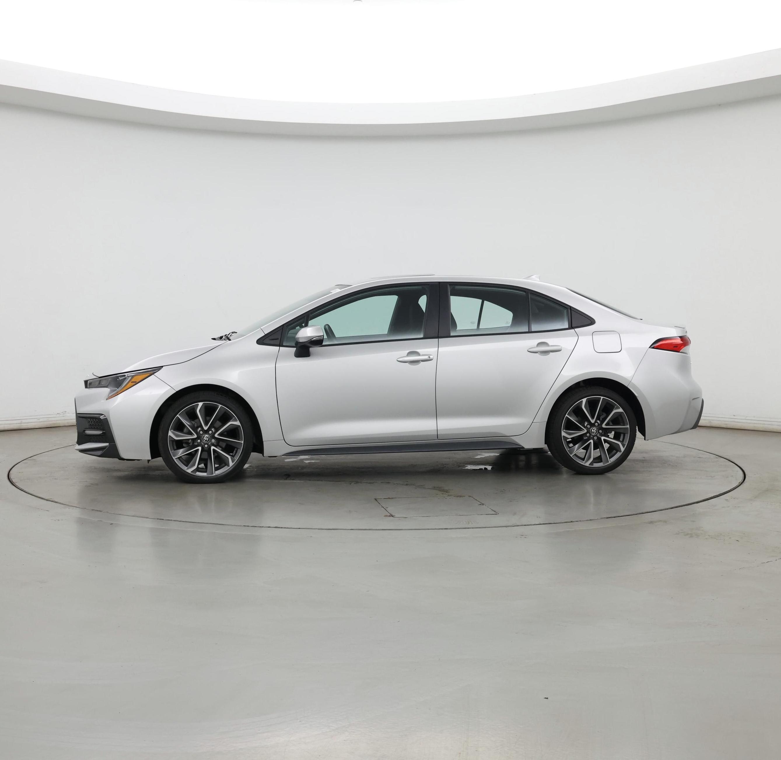Thumbnail: 2021 Toyota Corolla - 3