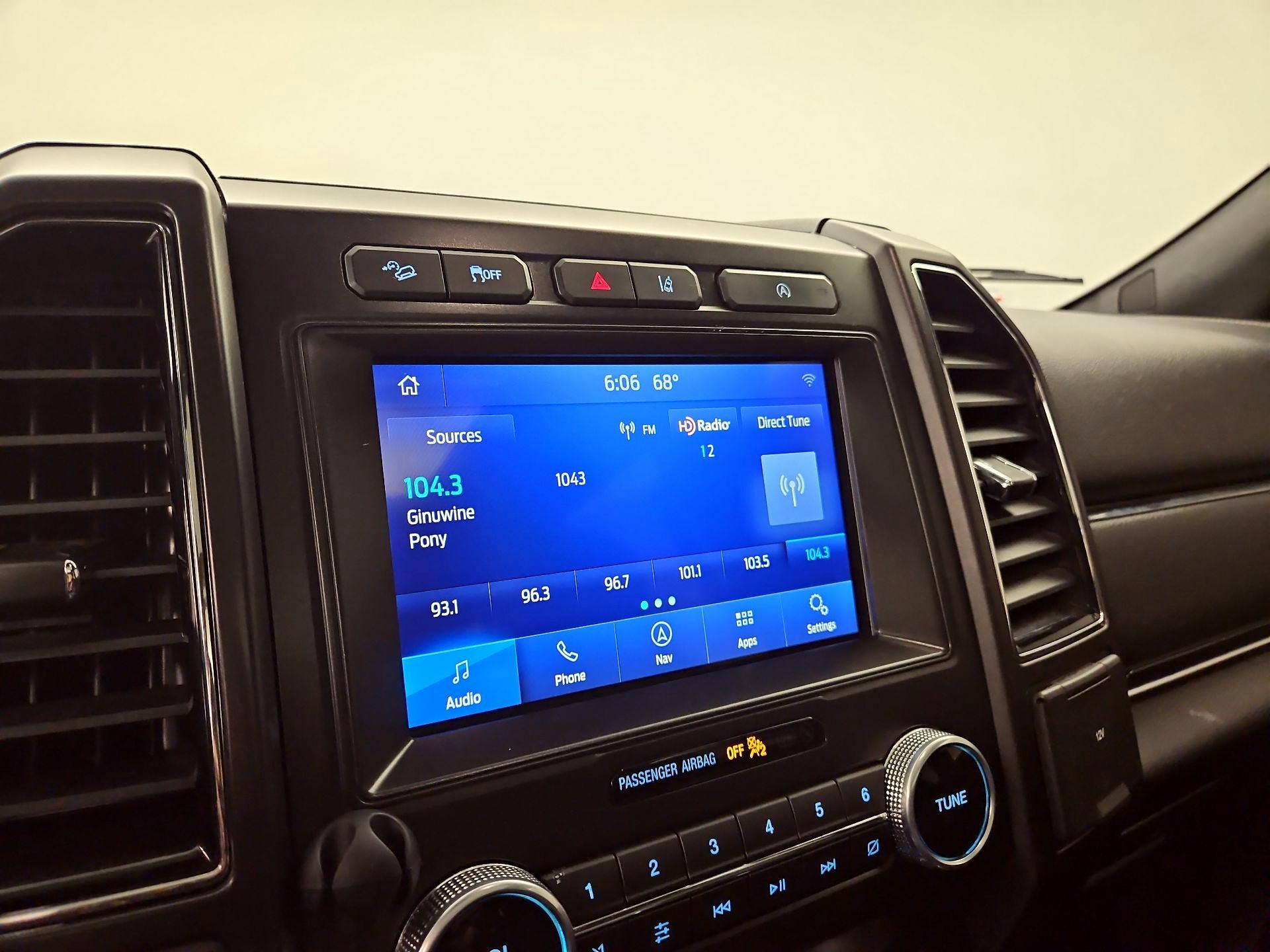 Thumbnail: 2021 Ford Expedition - 16