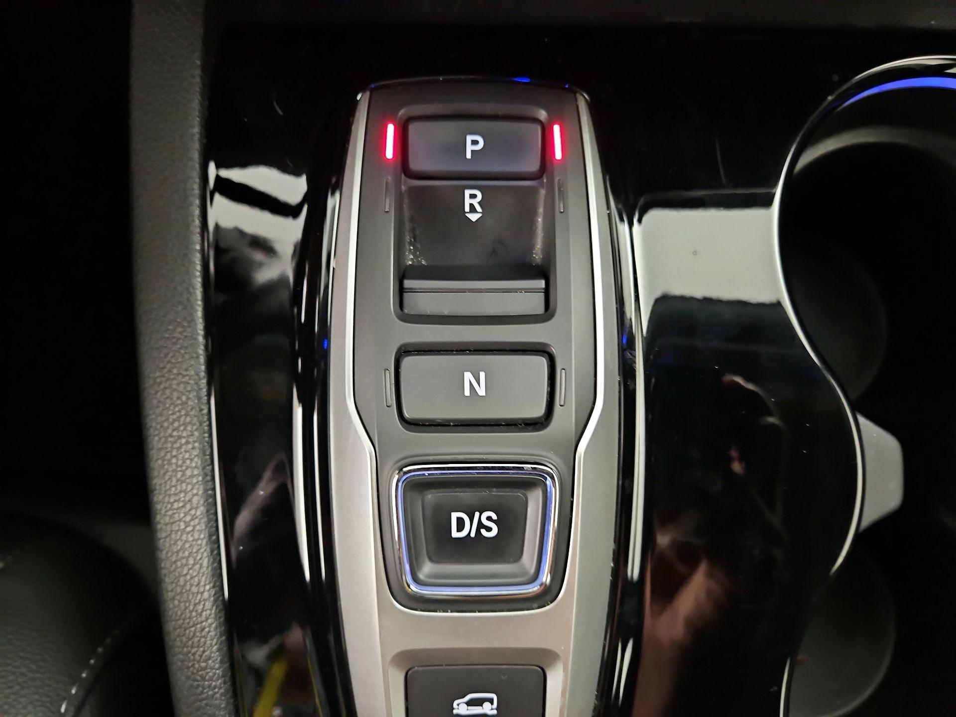 Thumbnail: 2022 Honda Pilot - 17