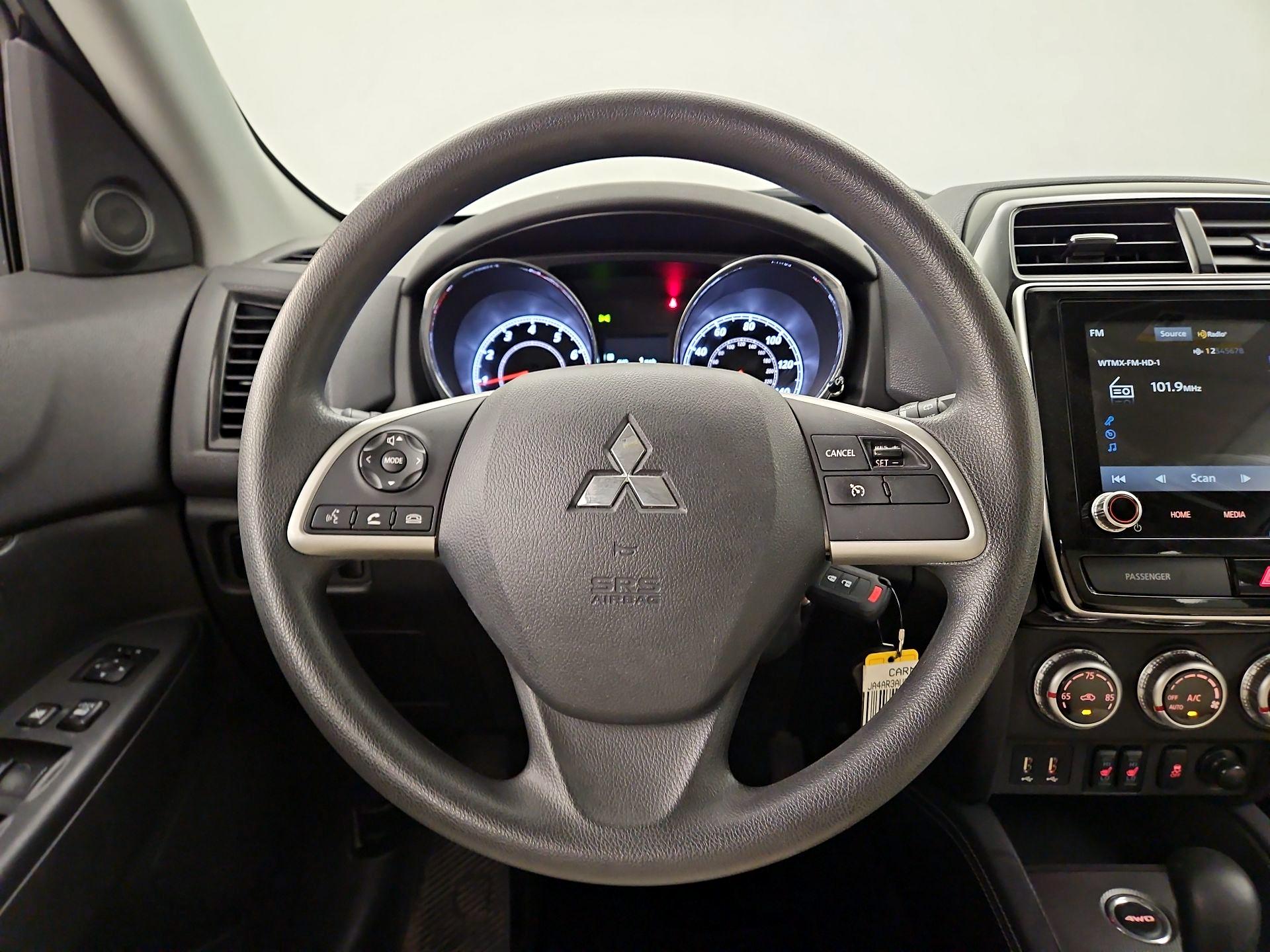 Thumbnail: 2020 Mitsubishi Outlander Sport - 10
