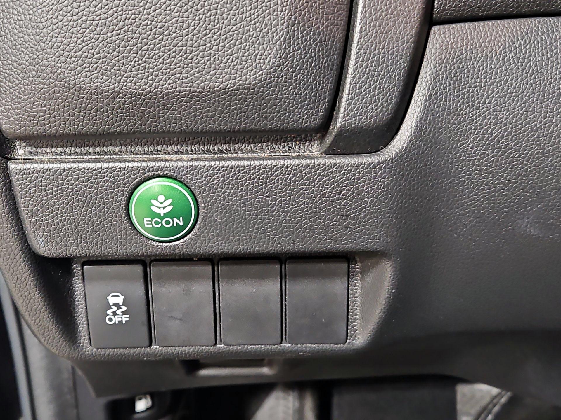 Thumbnail: 2015 Honda Fit - 13