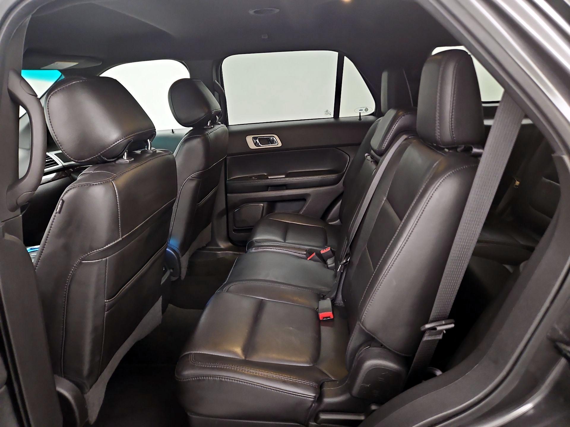 Thumbnail: 2015 Ford Explorer - 19